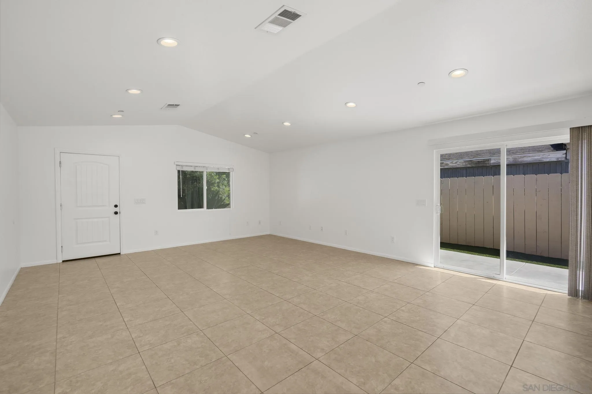 12507 Castle Court Dr