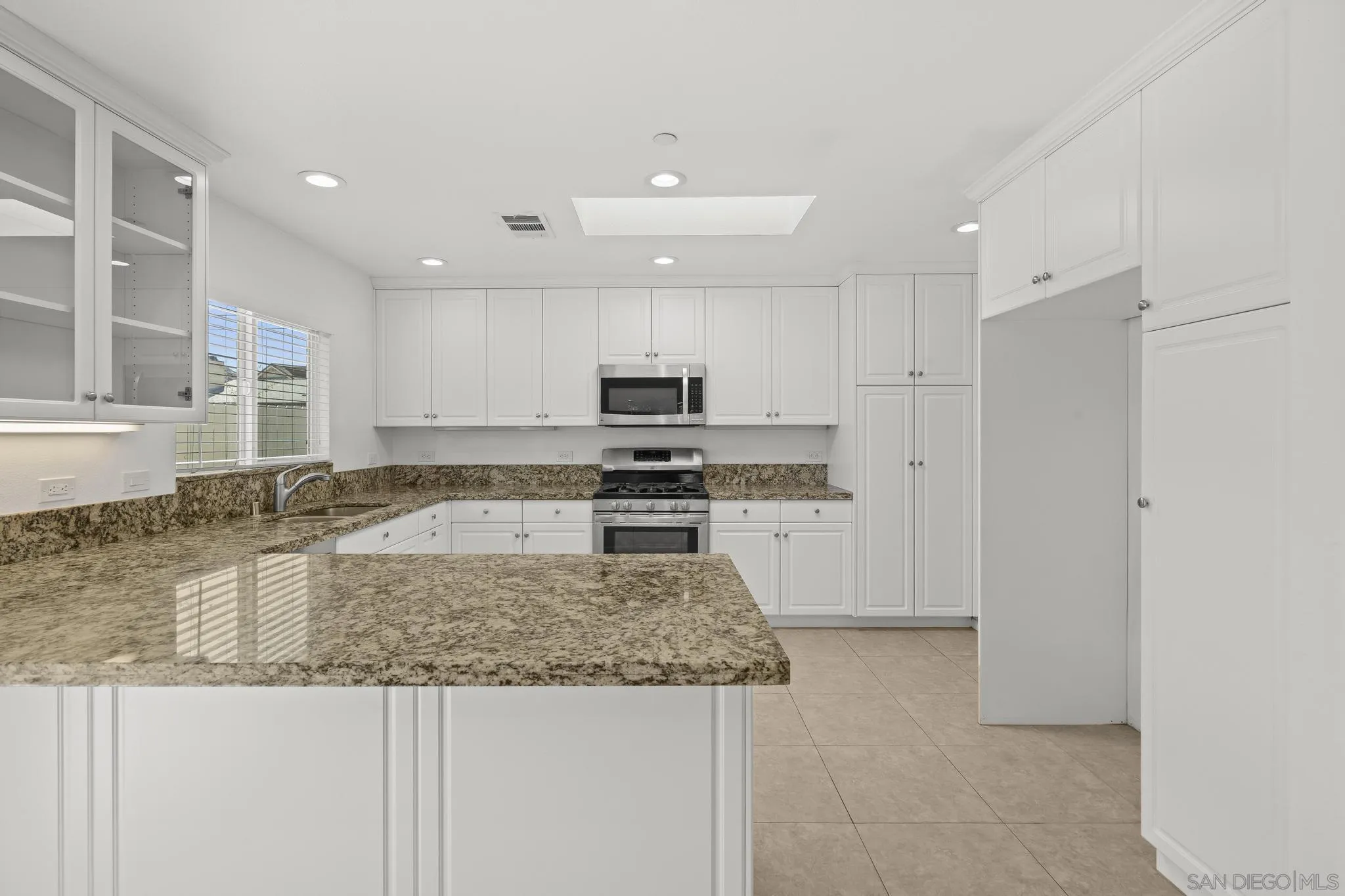 12507 Castle Court Dr