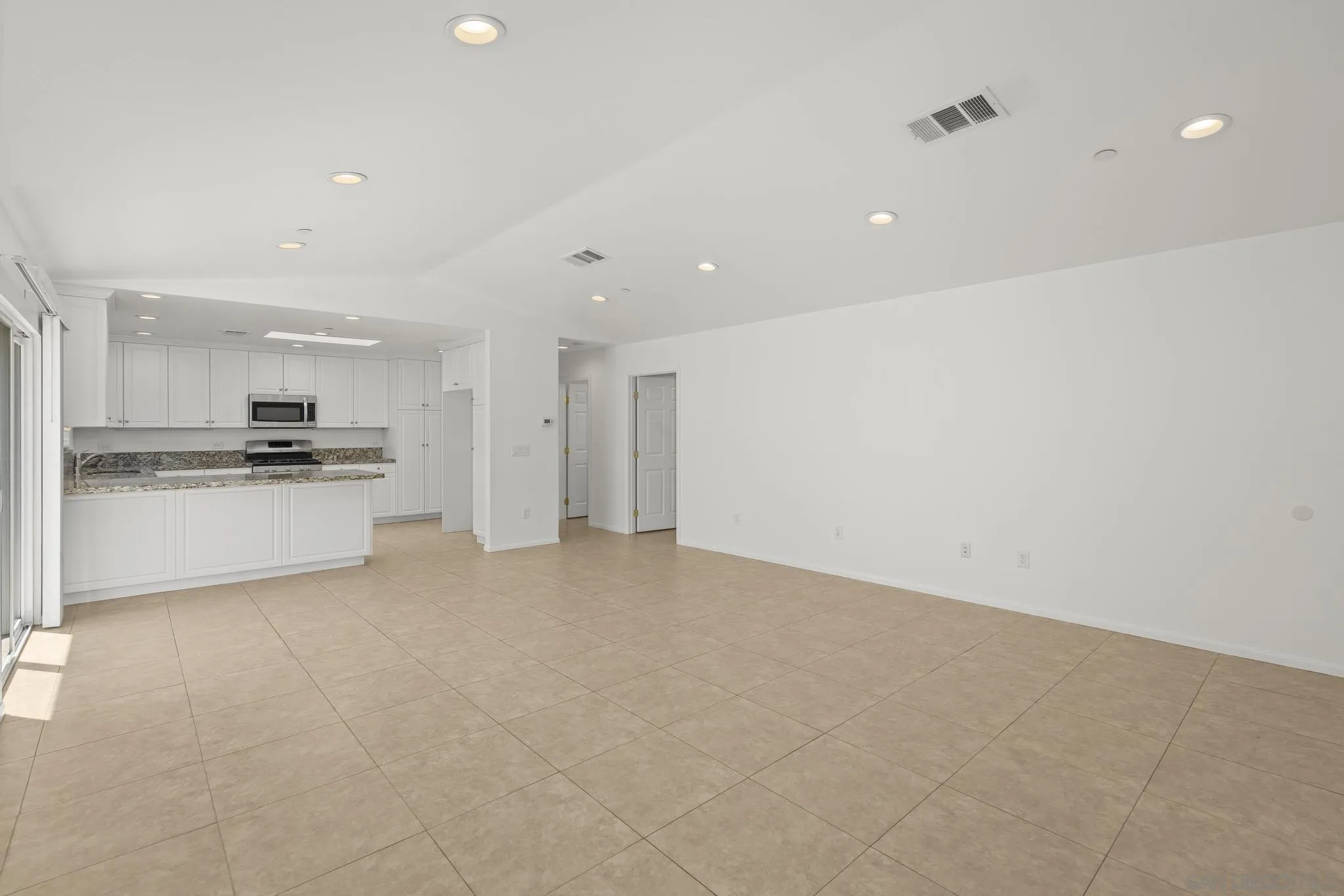 12507 Castle Court Dr