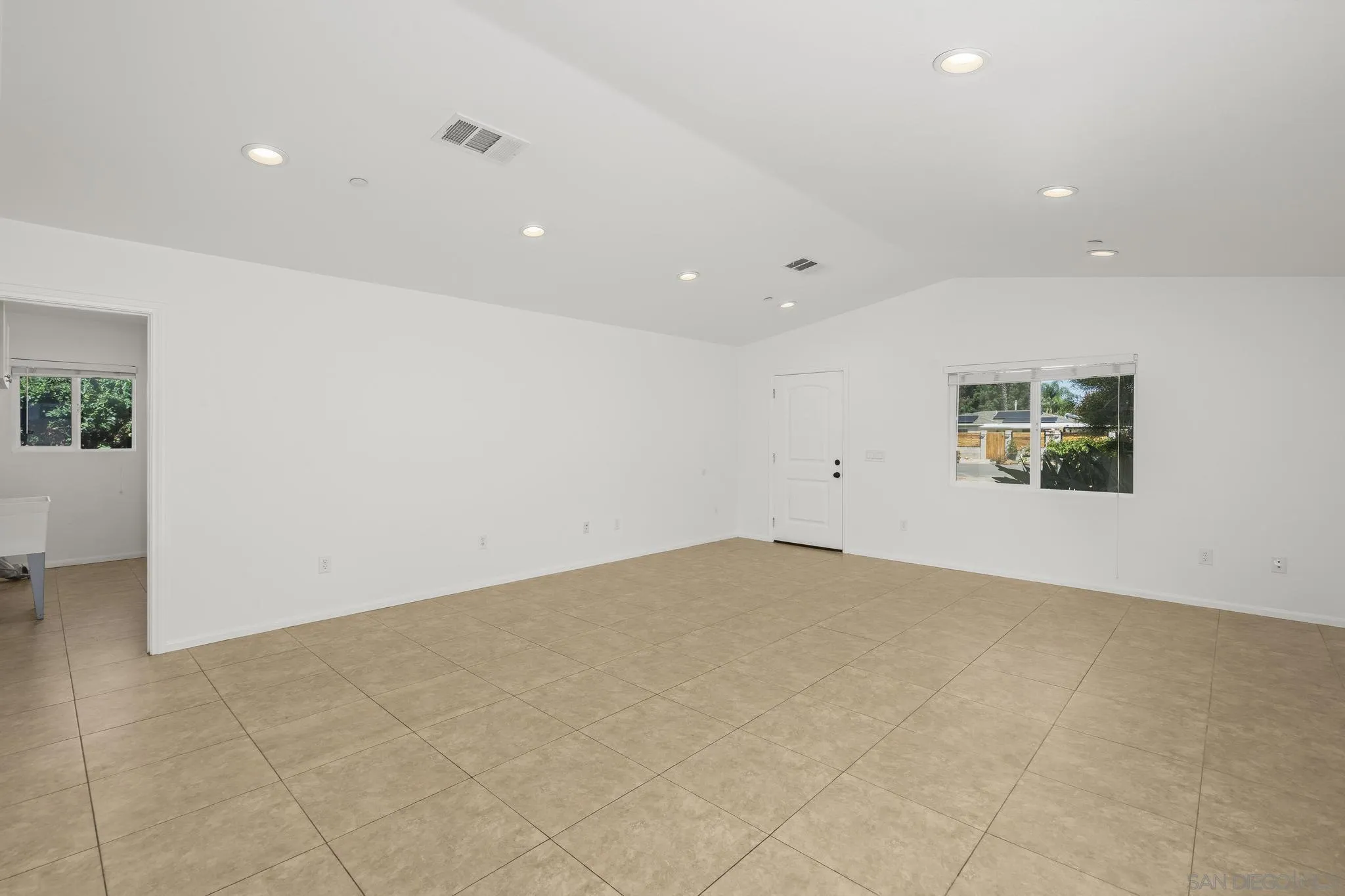 12507 Castle Court Dr