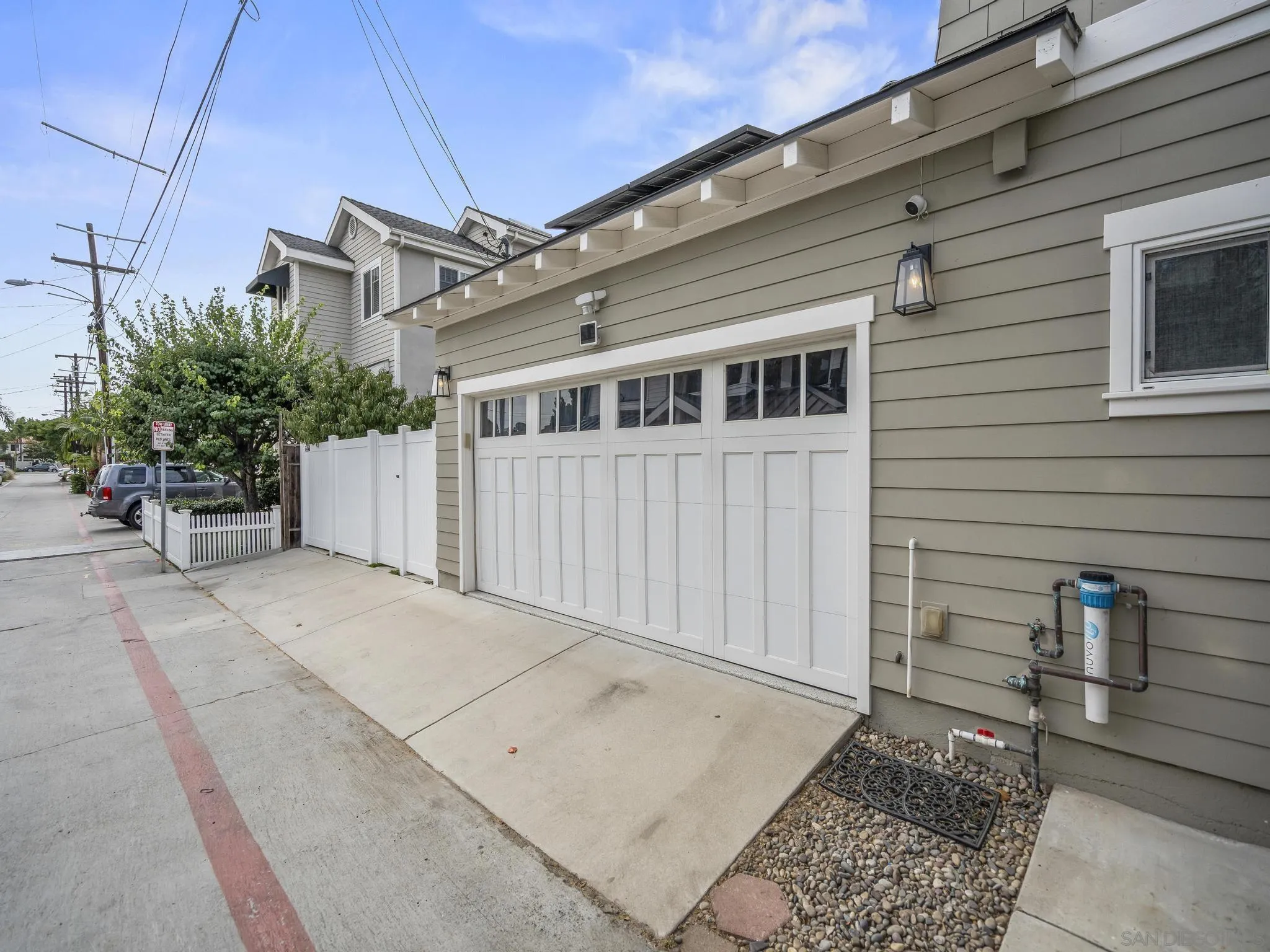 1410 2nd St
