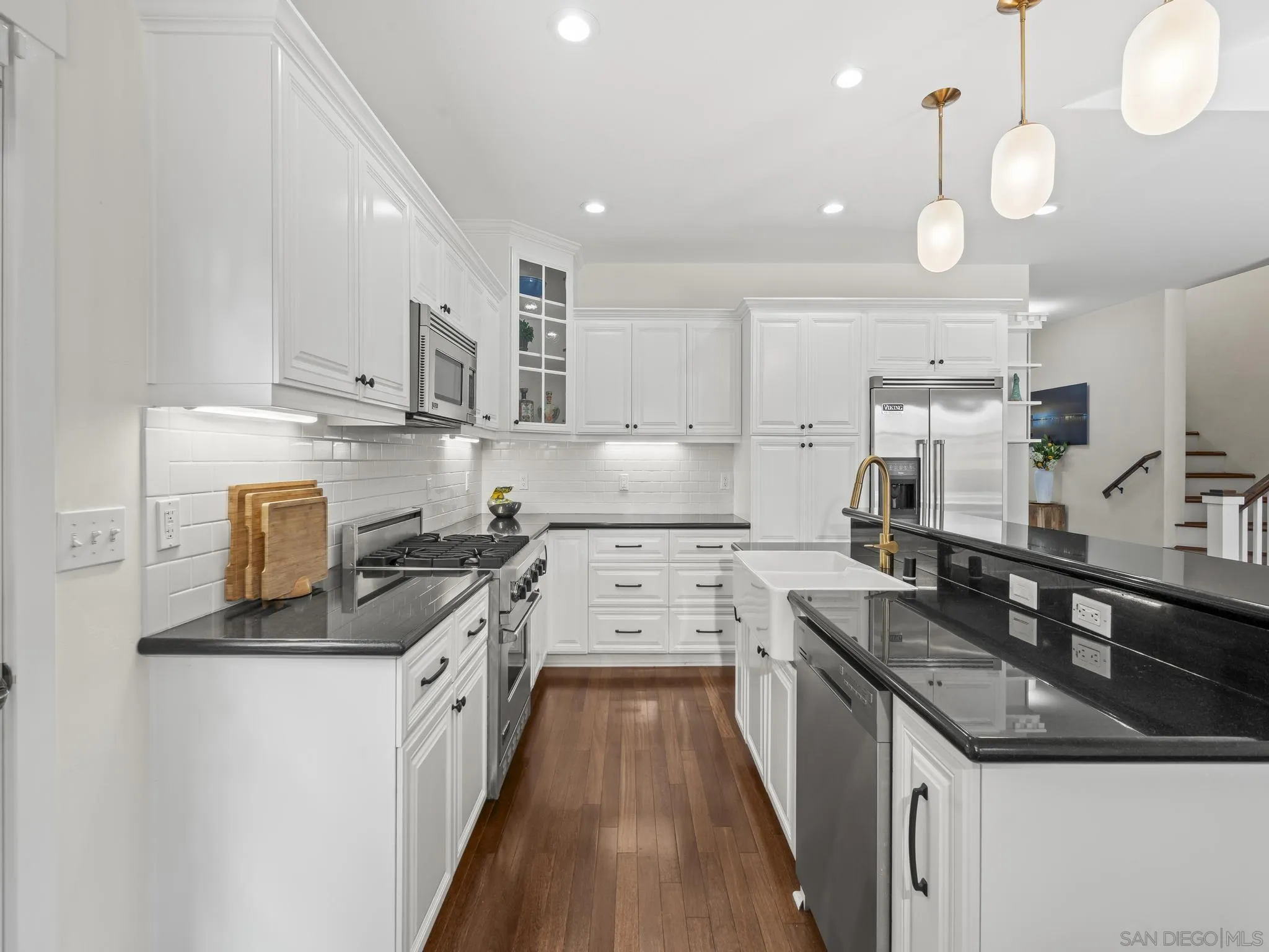 1410 2nd St