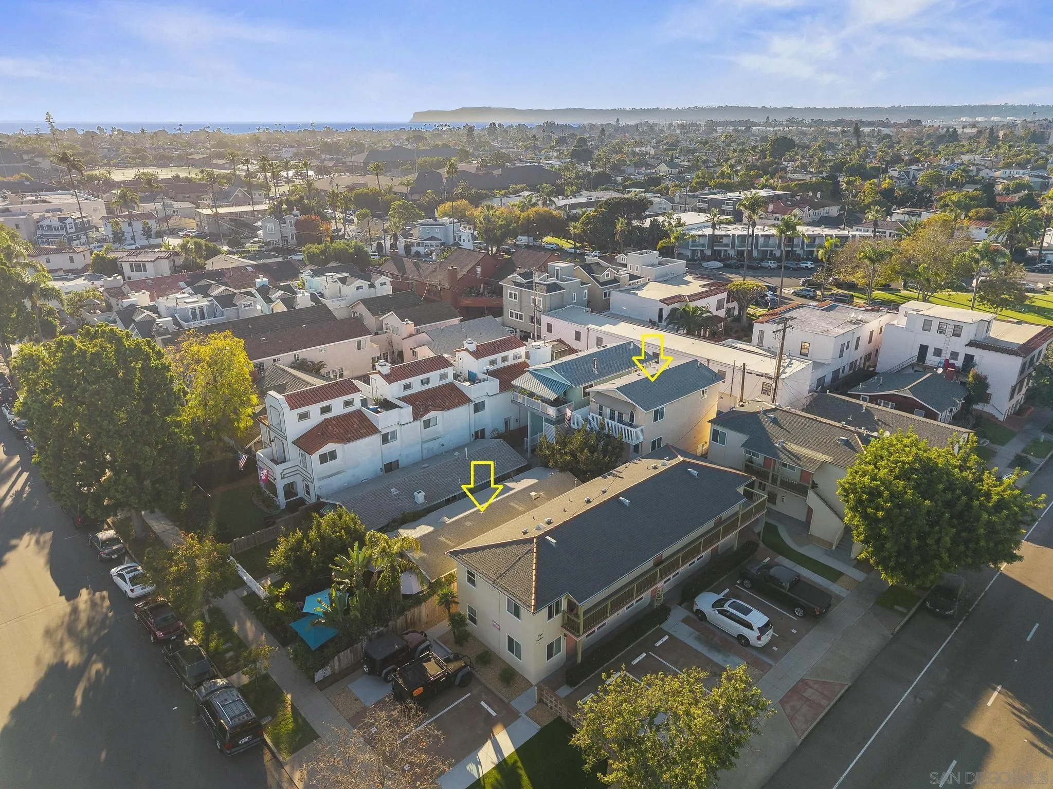 406-408 & 408b E Ave