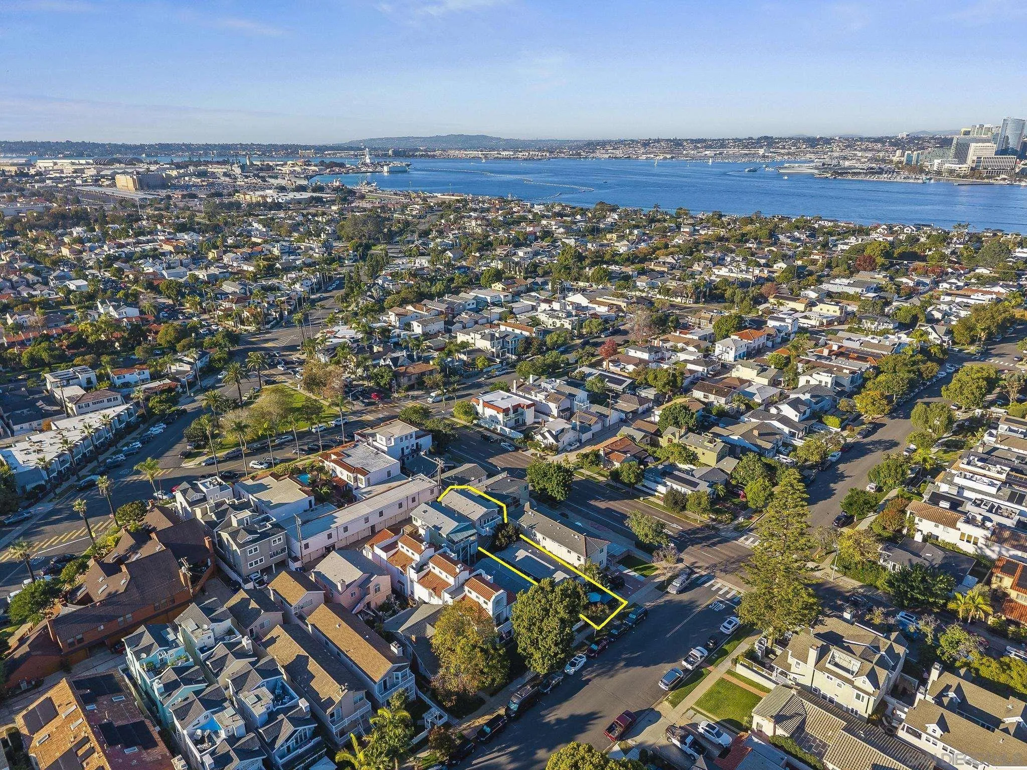 406-408 & 408b E Ave