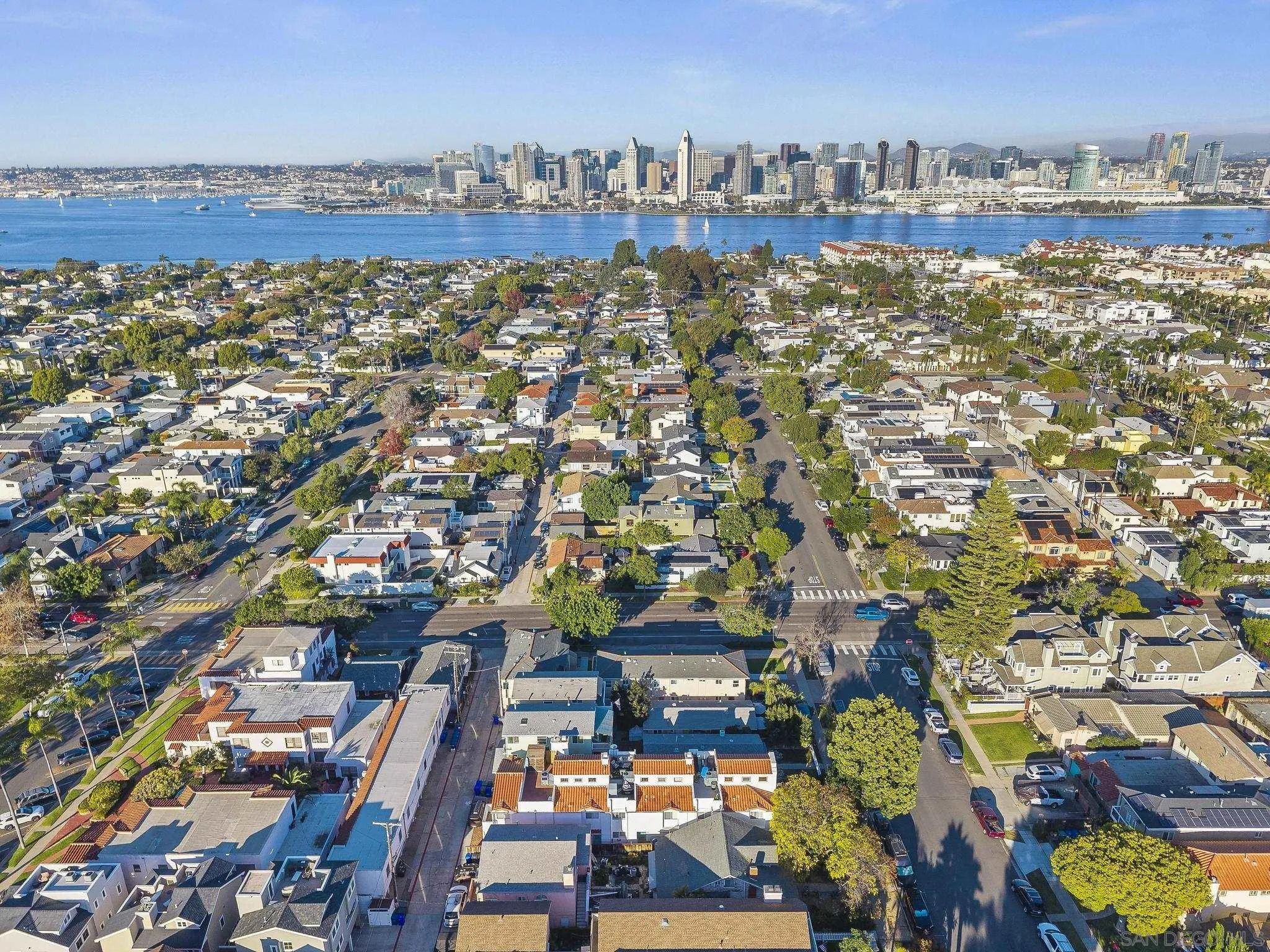 406-408 & 408b E Ave