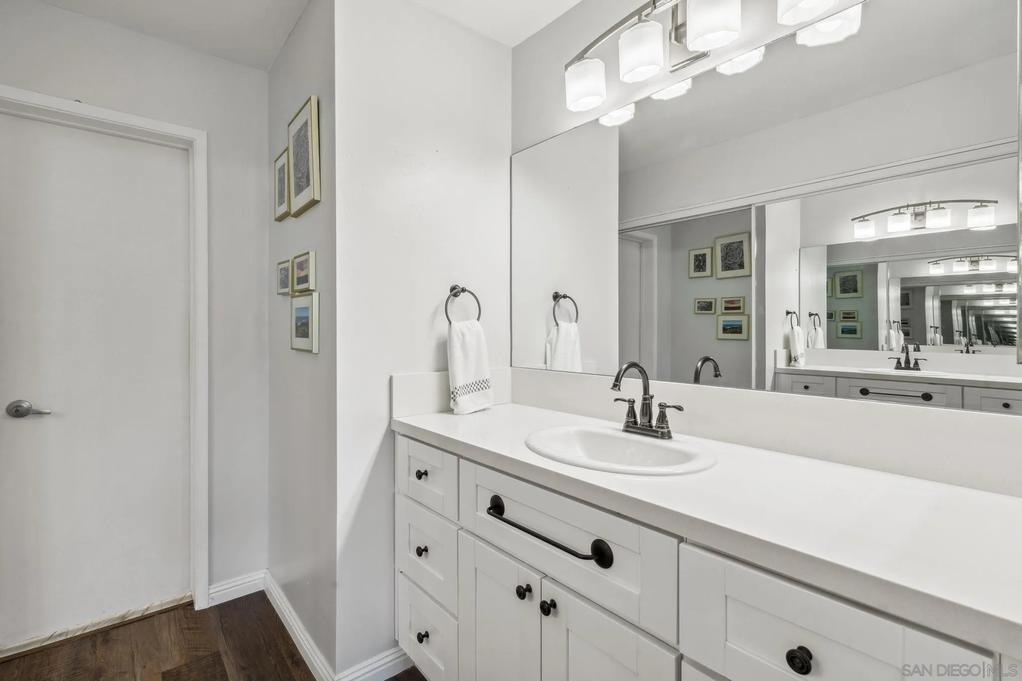 4600 Lamont St Unit #4-103