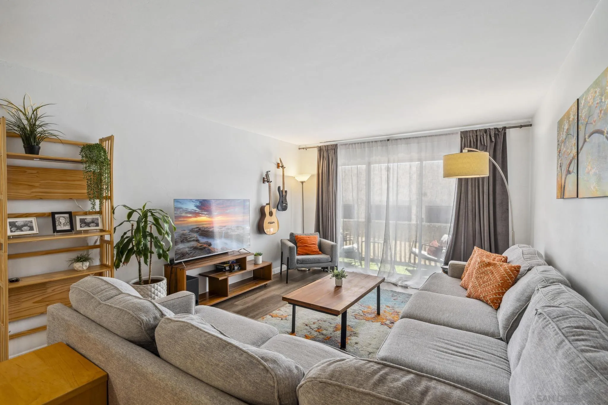 4600 Lamont St Unit #4-103