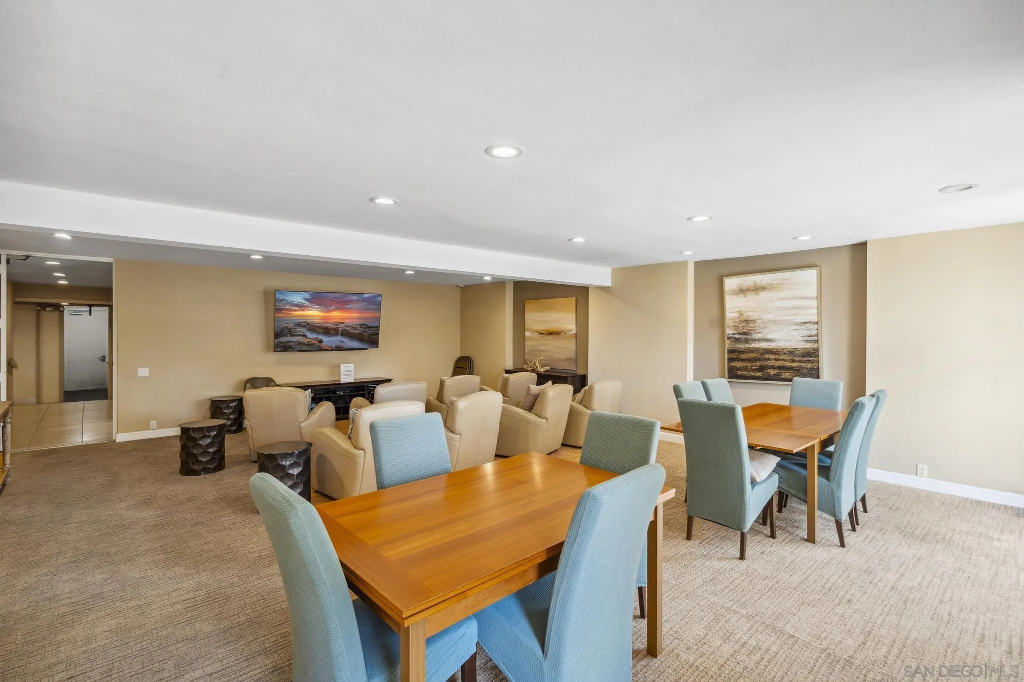 4600 Lamont St Unit #4-103