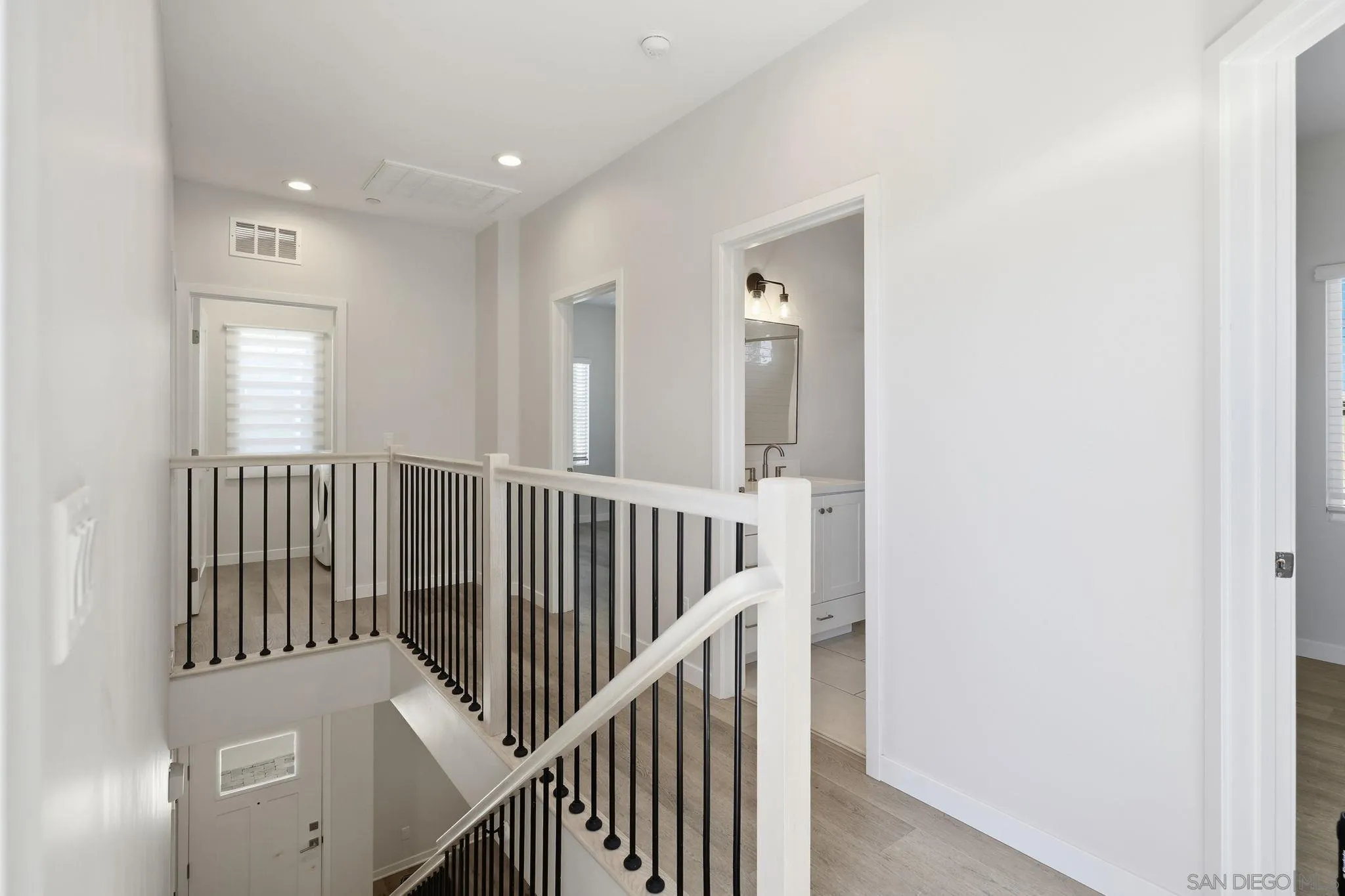 1341 Holly Ave