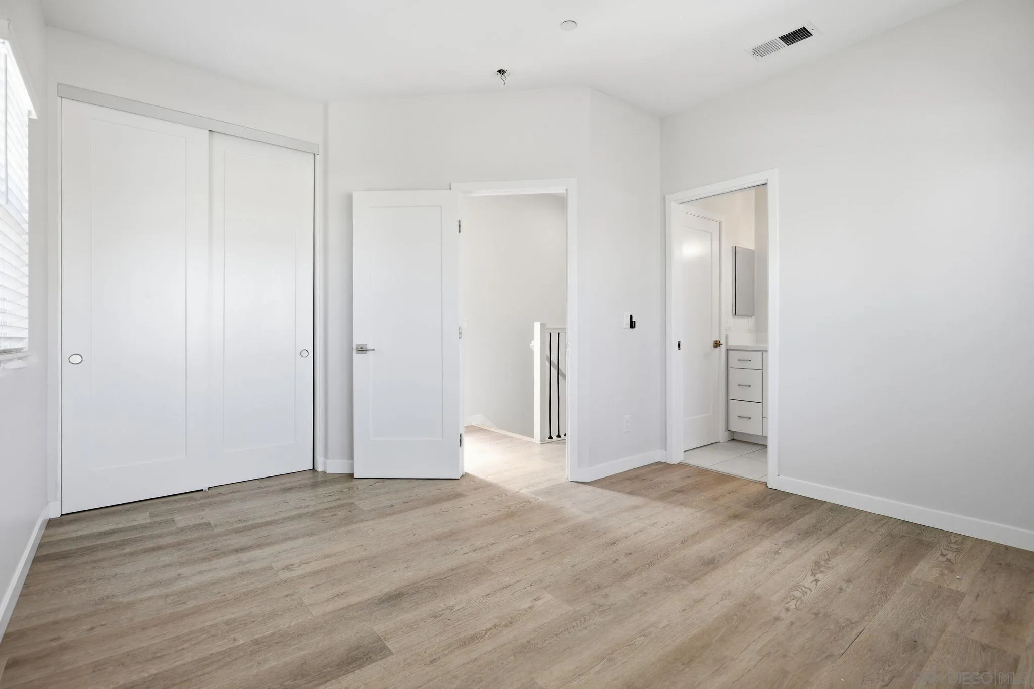 1341 Holly Ave