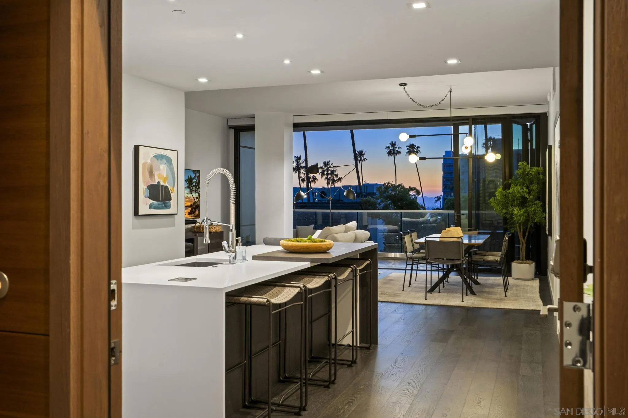 2604 5th Ave Unit 406