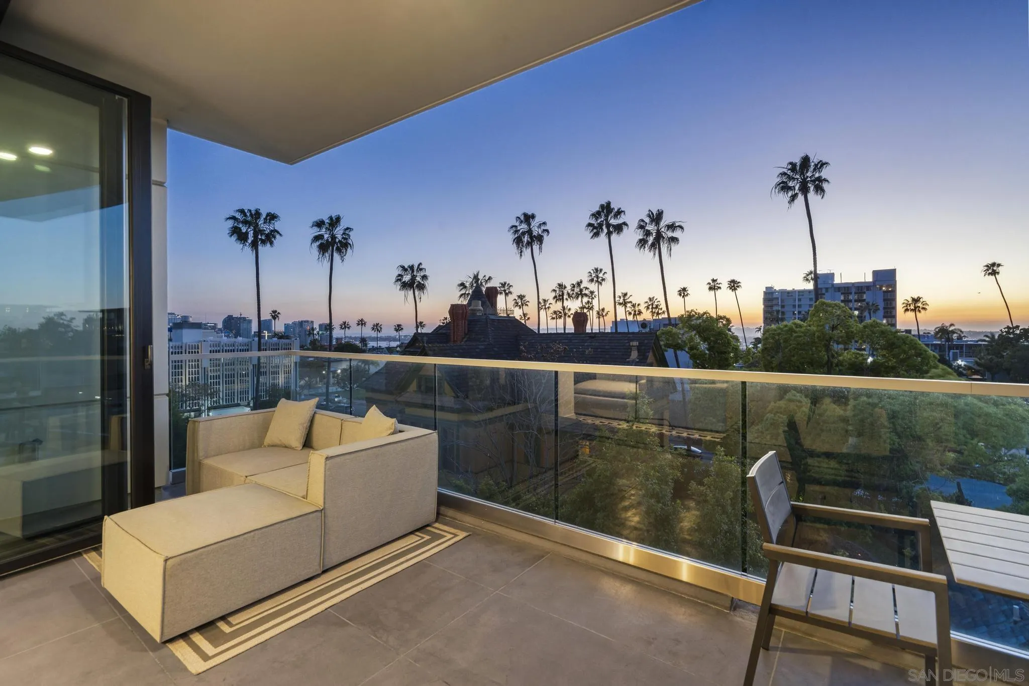 2604 5th Ave Unit 406