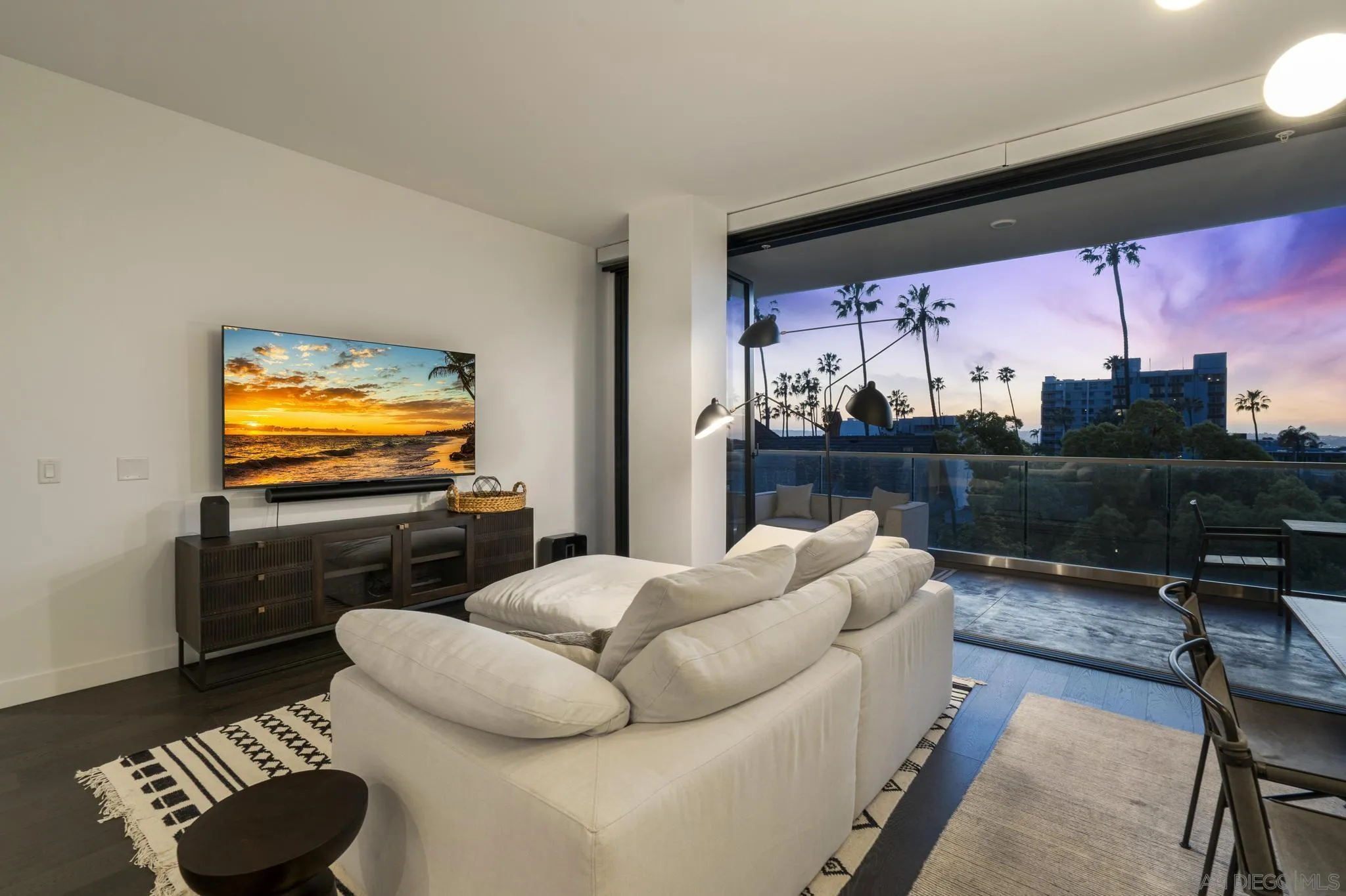 2604 5th Ave Unit 406