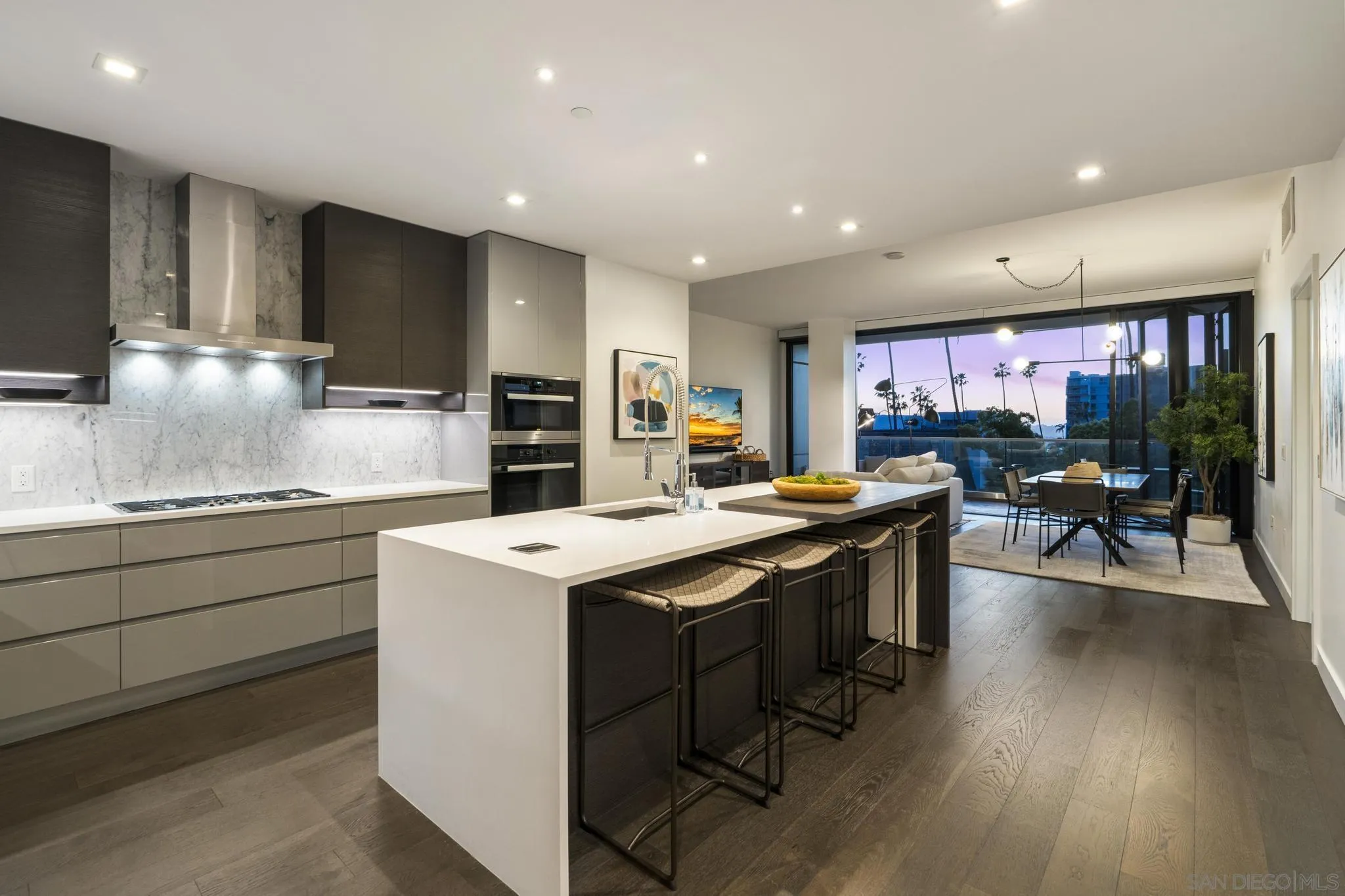 2604 5th Ave Unit 406