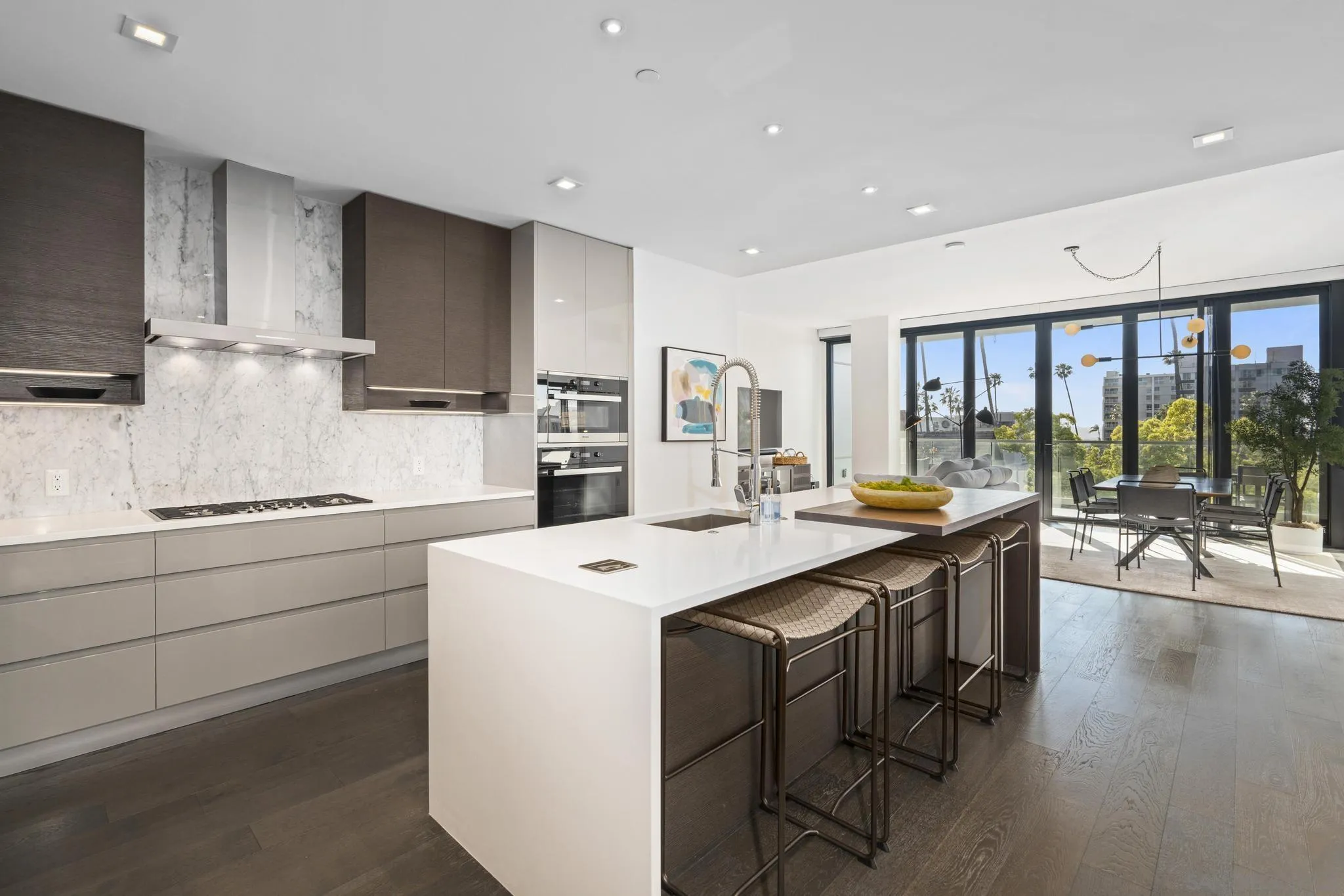 2604 5th Ave Unit 406