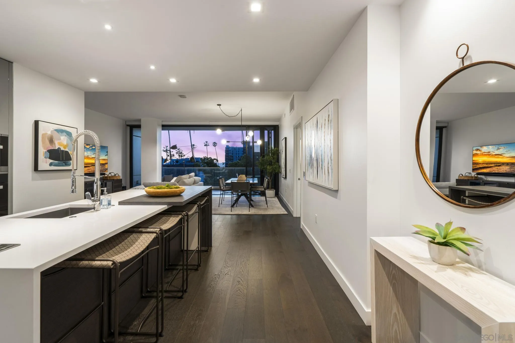 2604 5th Ave Unit 406