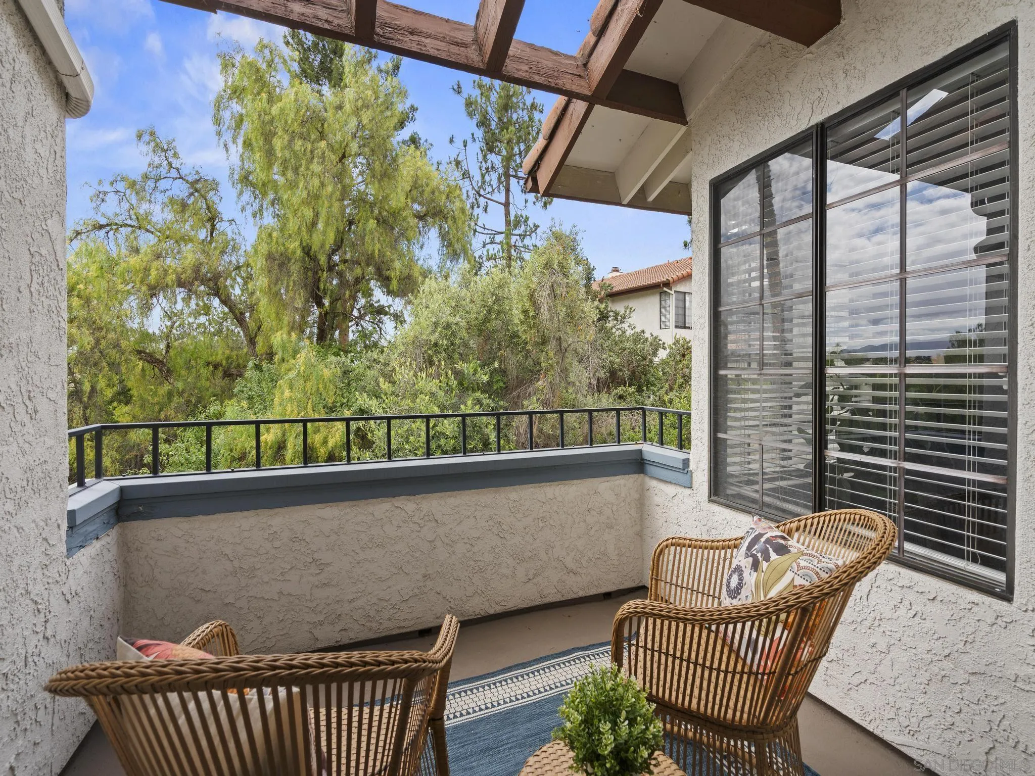 1536 Apache Dr. Unit #f