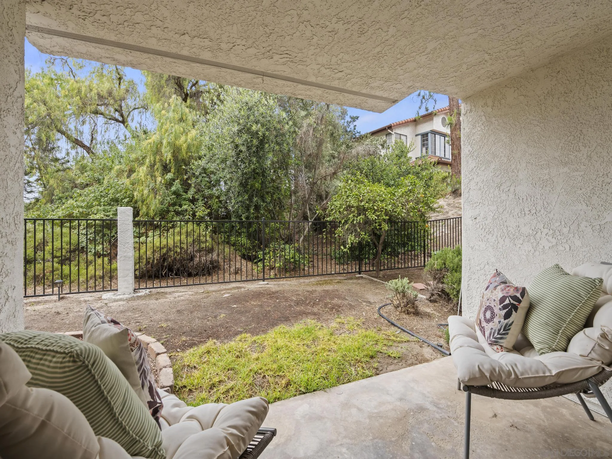 1536 Apache Dr. Unit #f