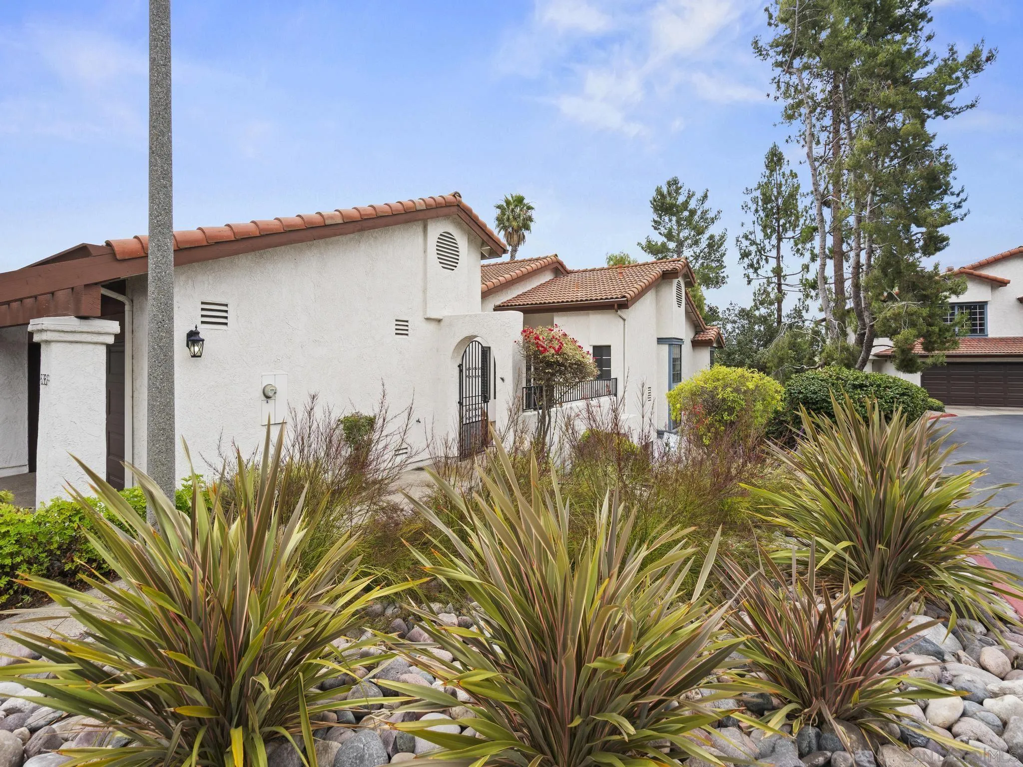 1536 Apache Dr. Unit #f