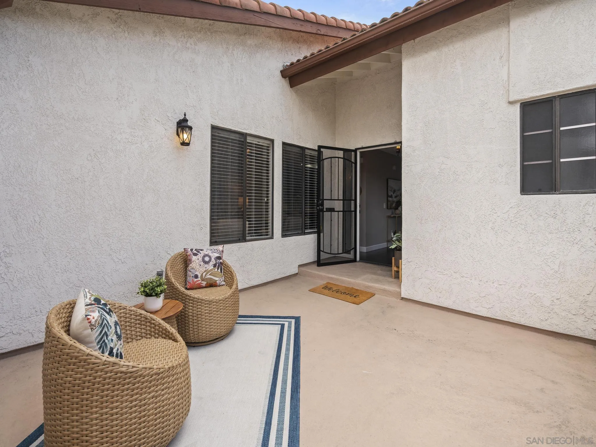 1536 Apache Dr. Unit #f