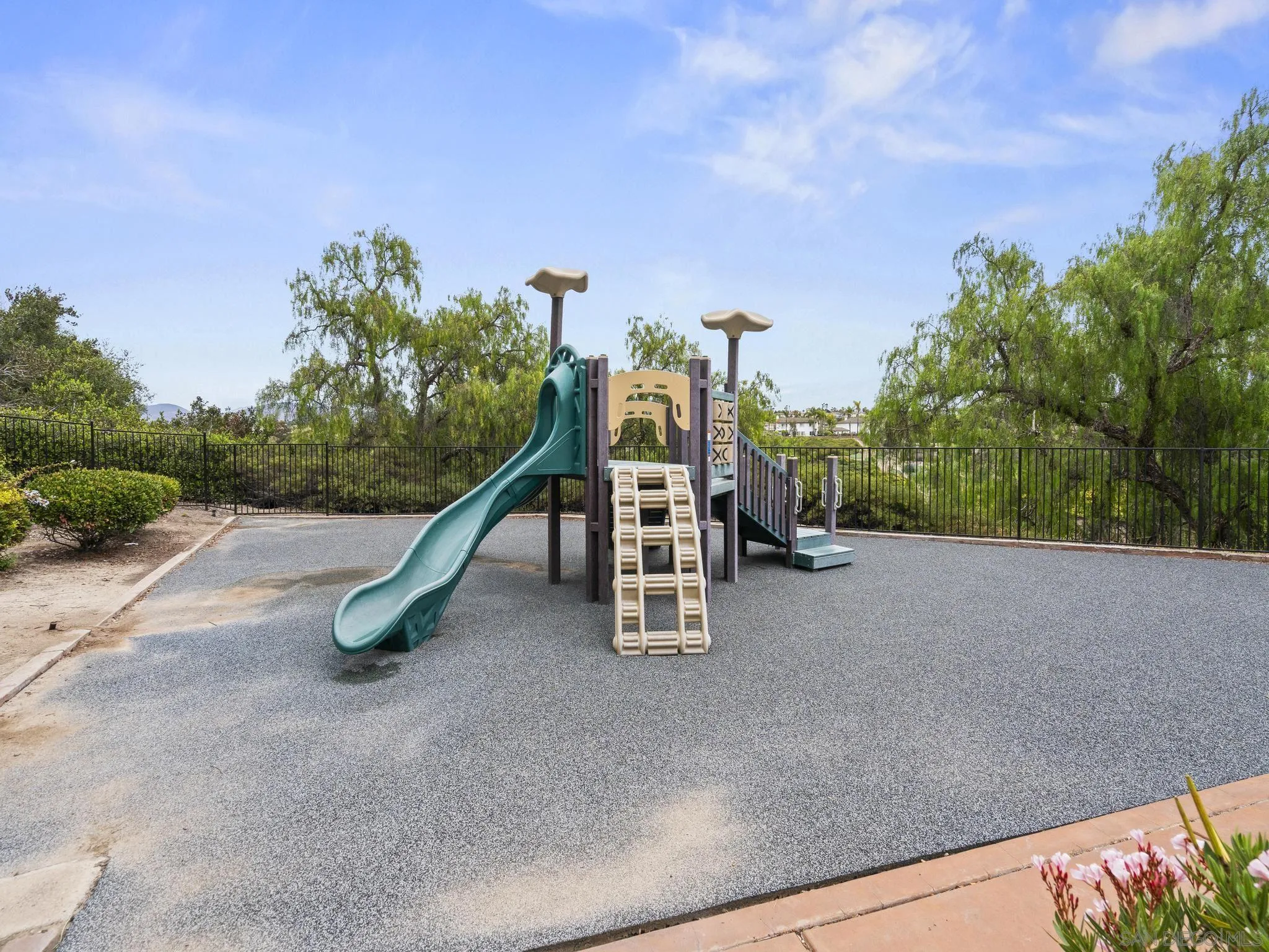 1536 Apache Dr. Unit #f