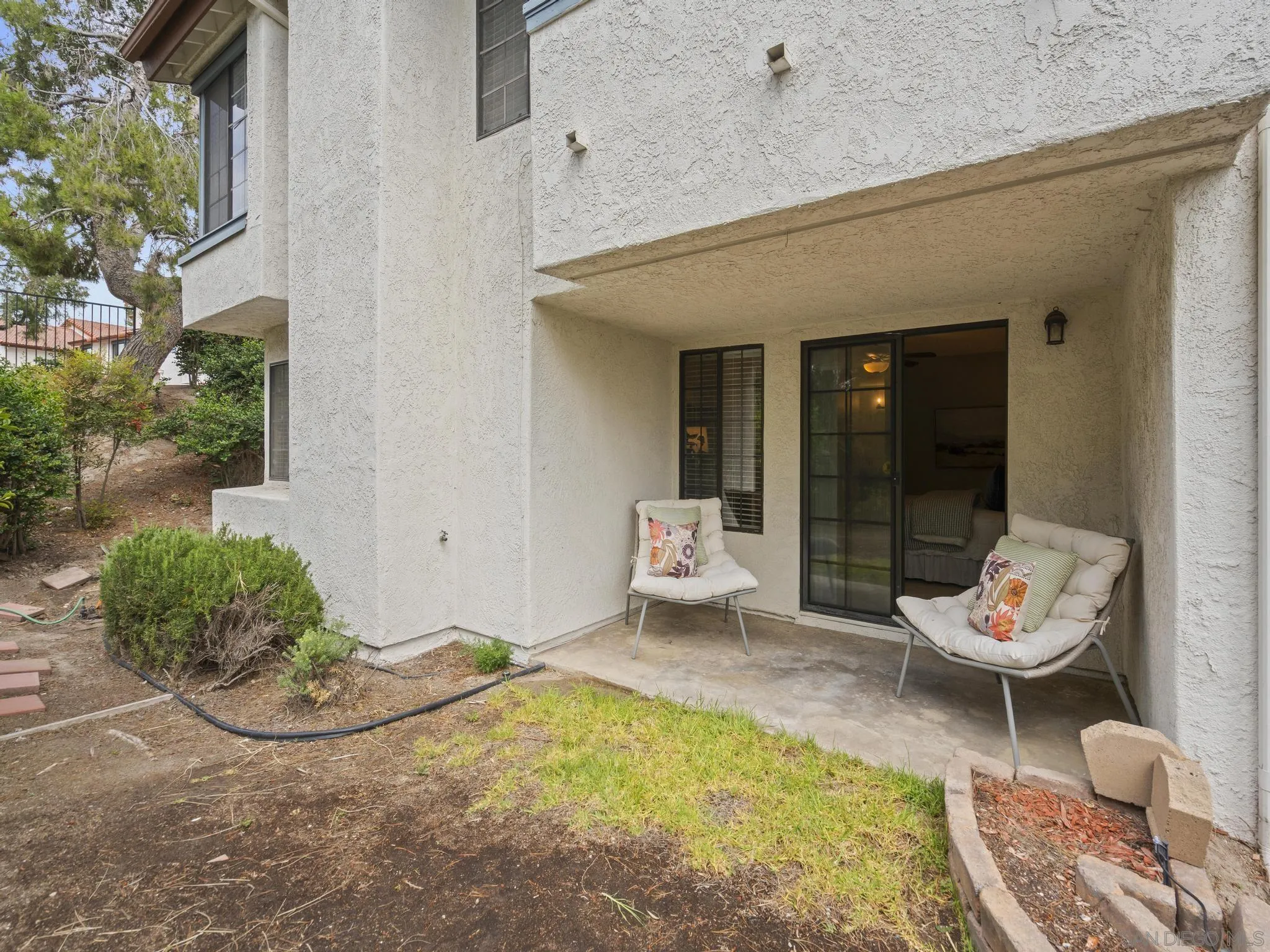 1536 Apache Dr. Unit #f