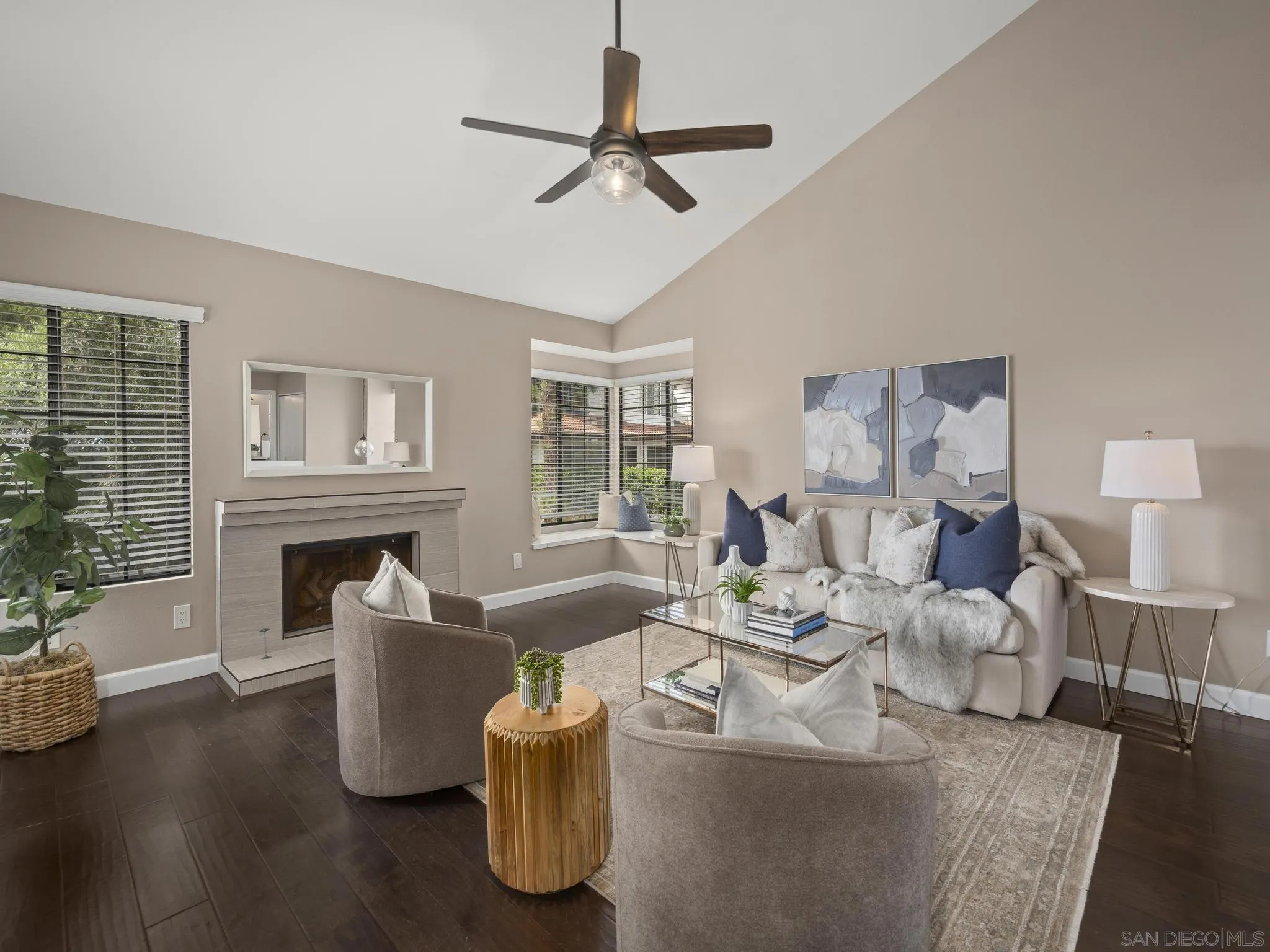 1536 Apache Dr. Unit #f