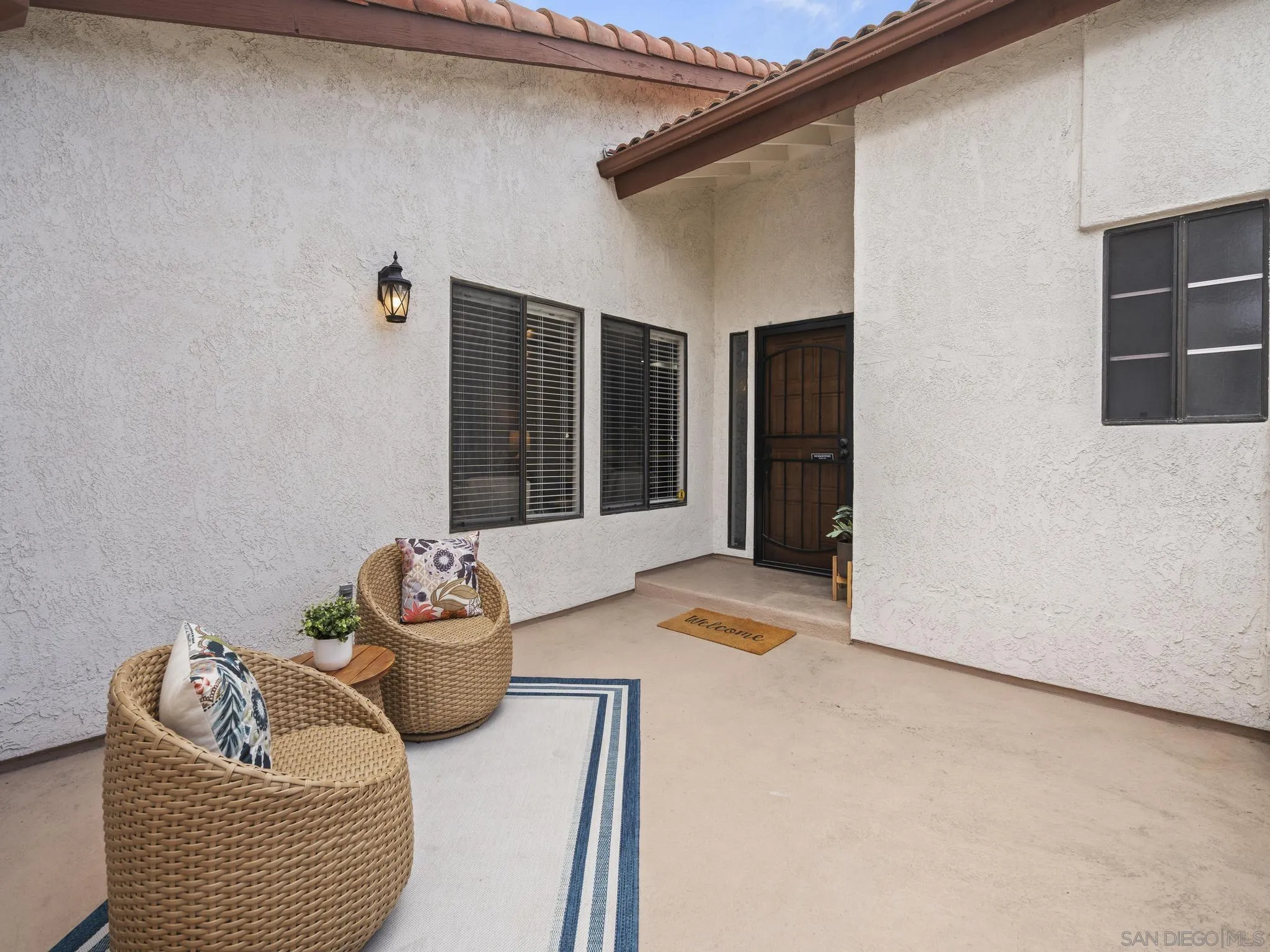1536 Apache Dr. Unit #f