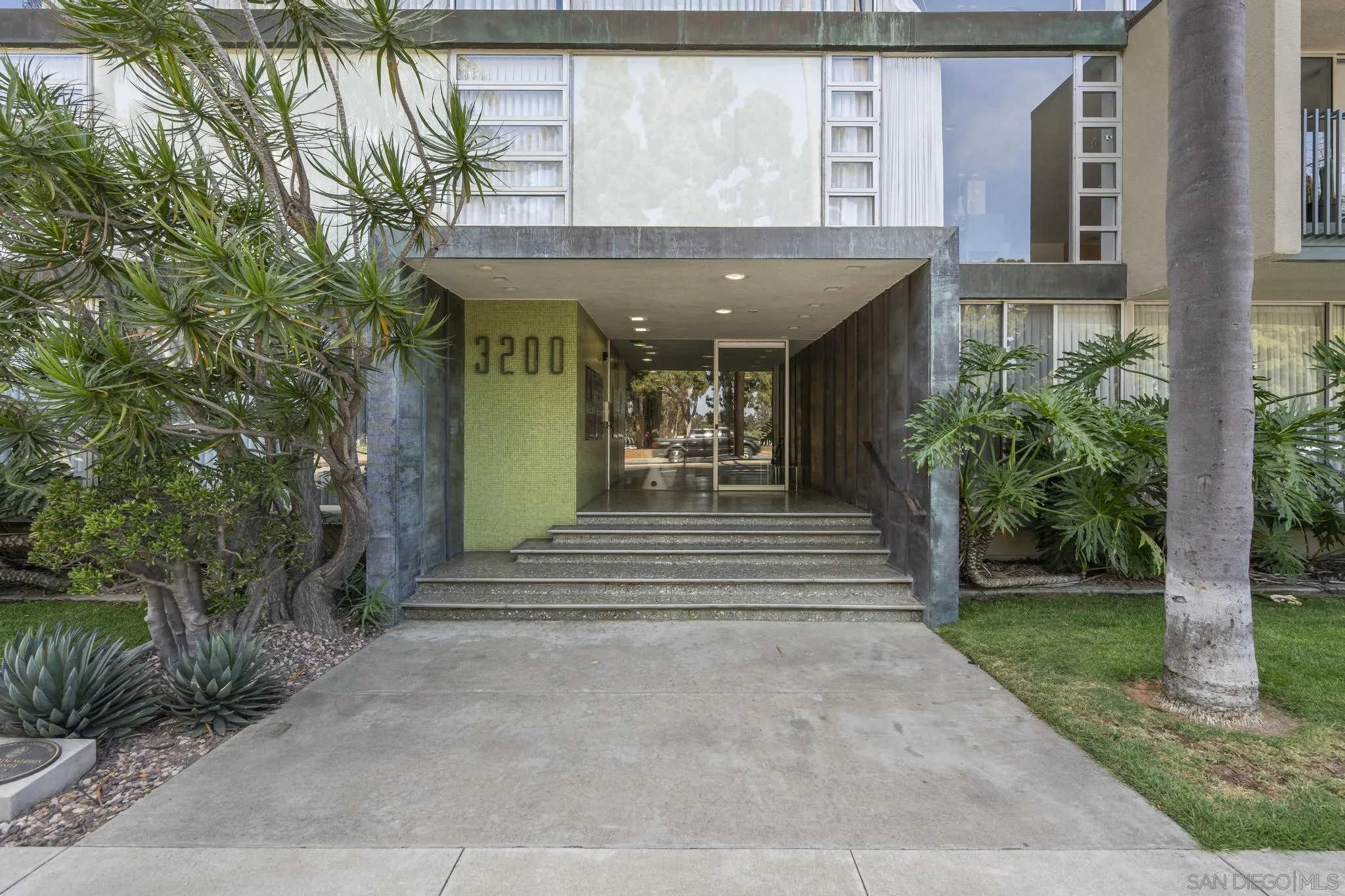 3200 6th Ave Unit 307