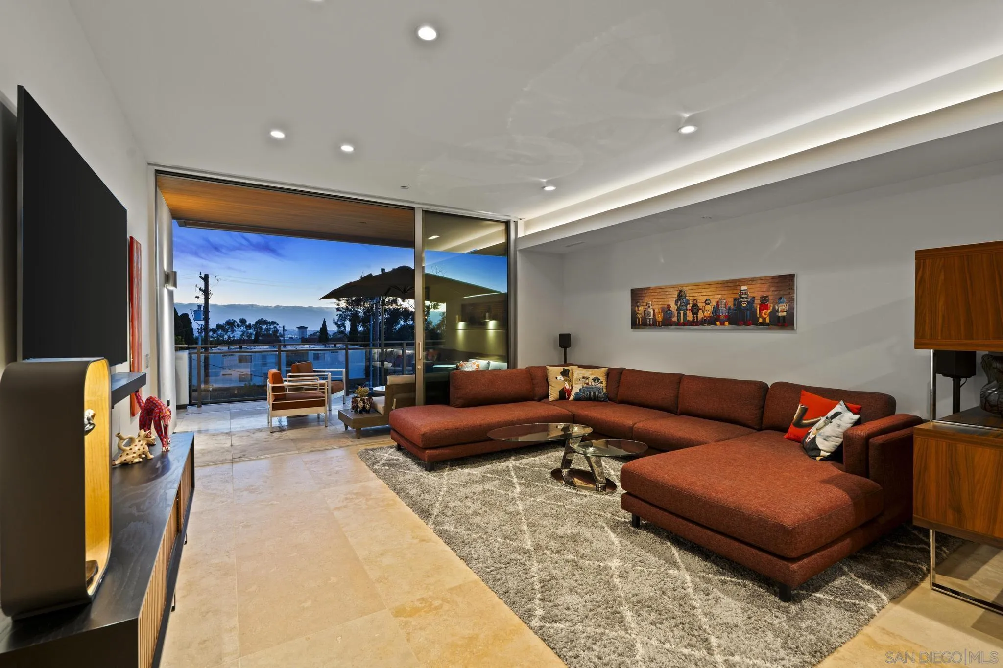2750 4th Ave Unit 303