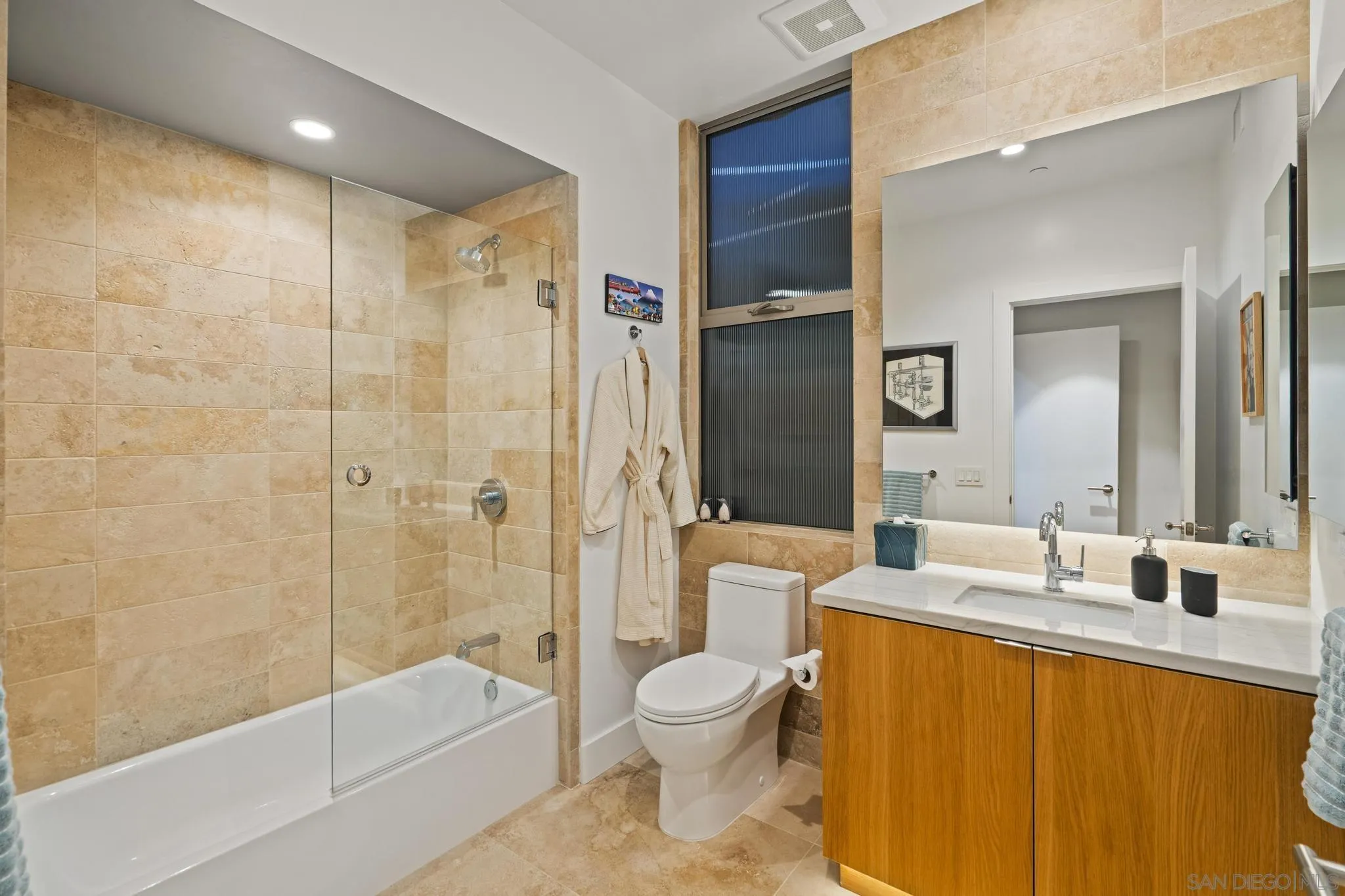 2750 4th Ave Unit 303