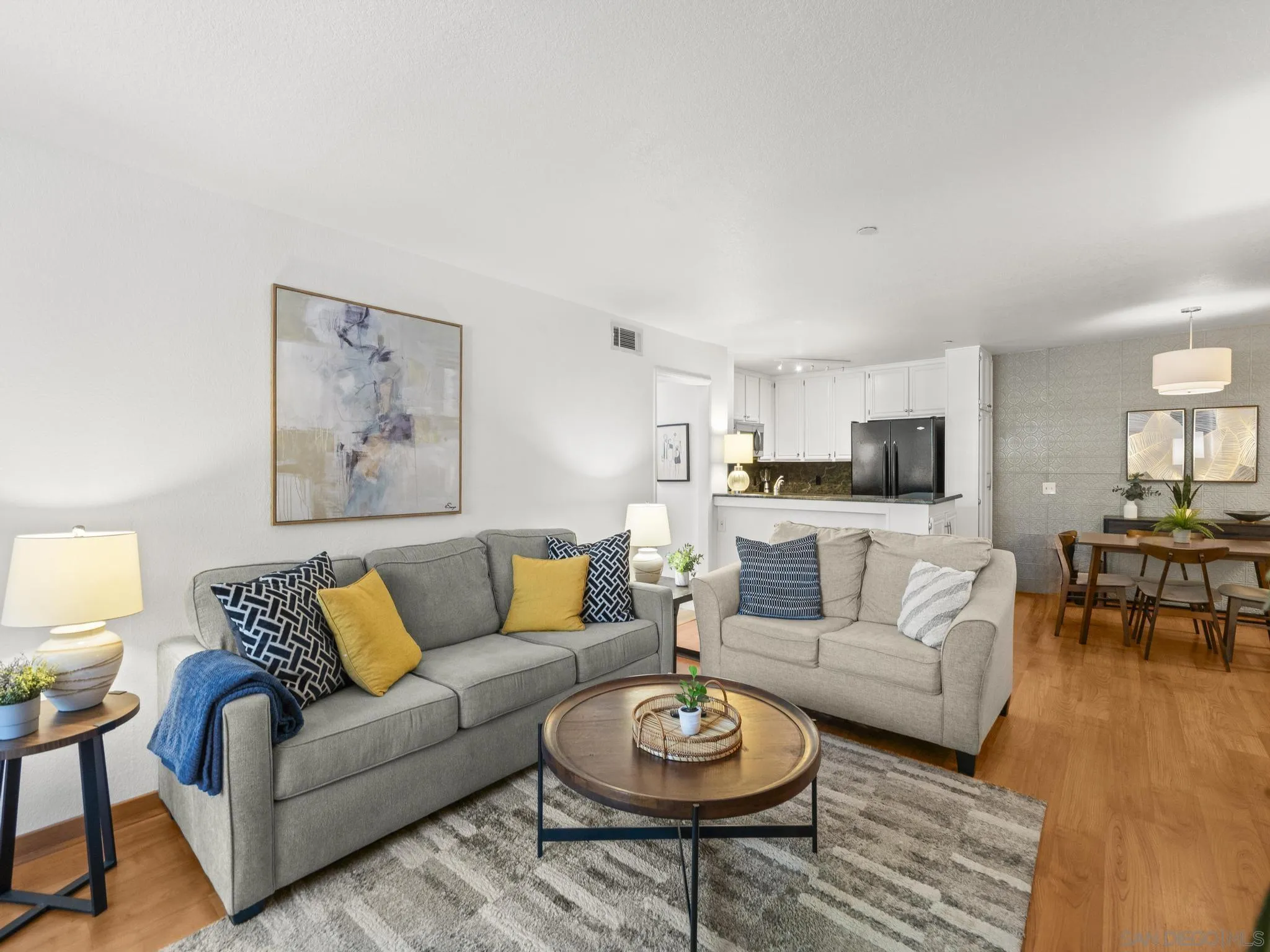 850 State Unit 117