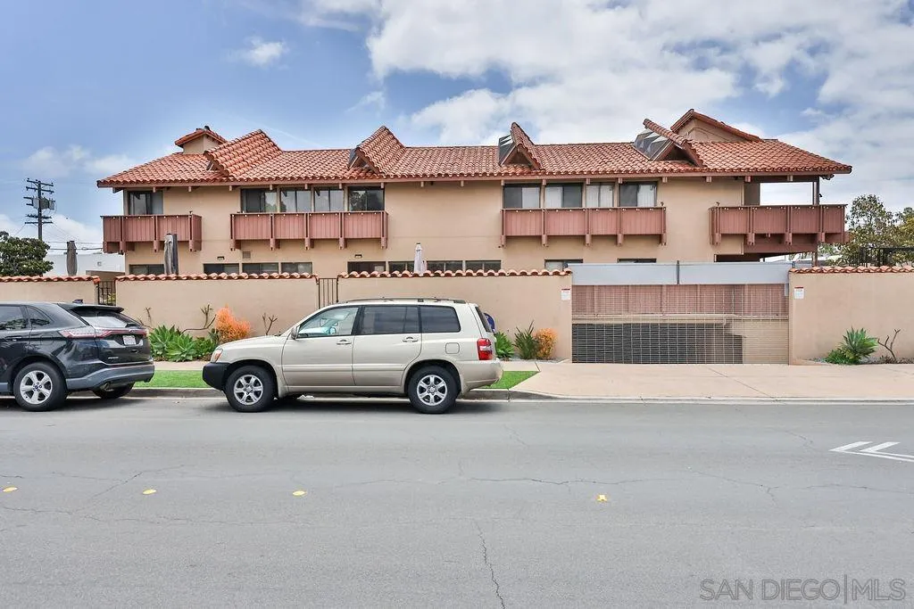 835 D Ave Unit 4