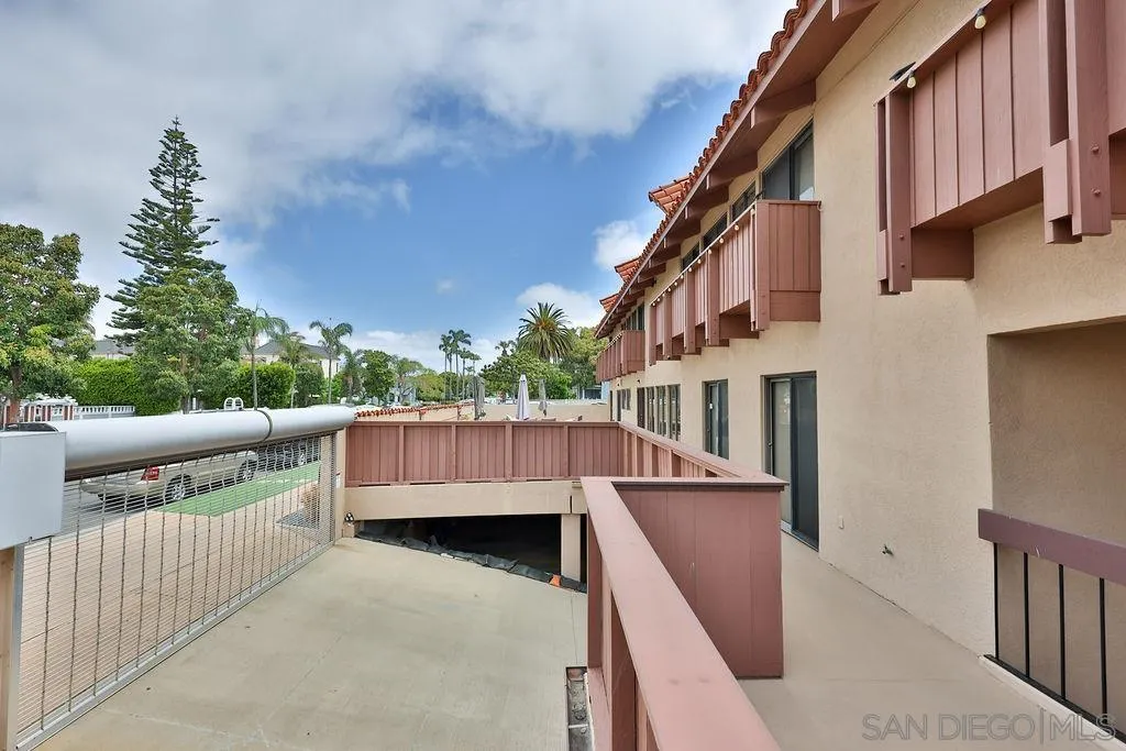 835 D Ave Unit 4