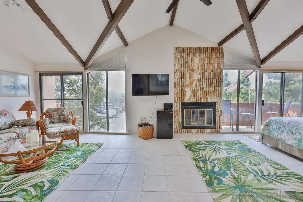835 D Ave Unit 4