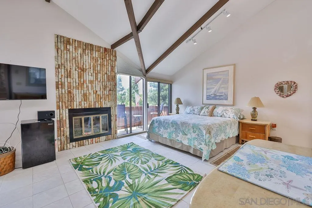 835 D Ave Unit 4