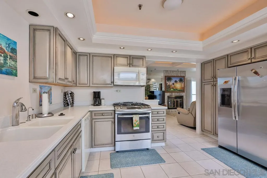835 D Ave Unit 4