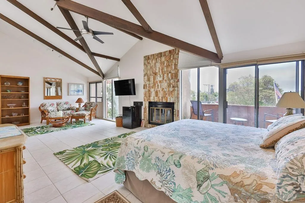 835 D Ave Unit 4