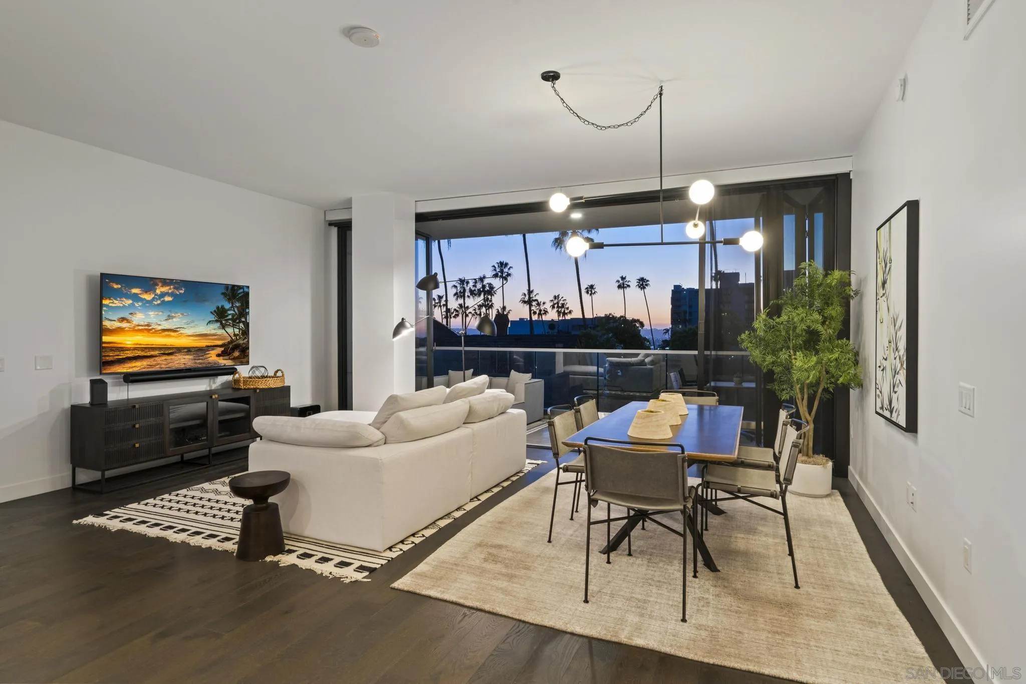 2604 5th Ave Unit 406