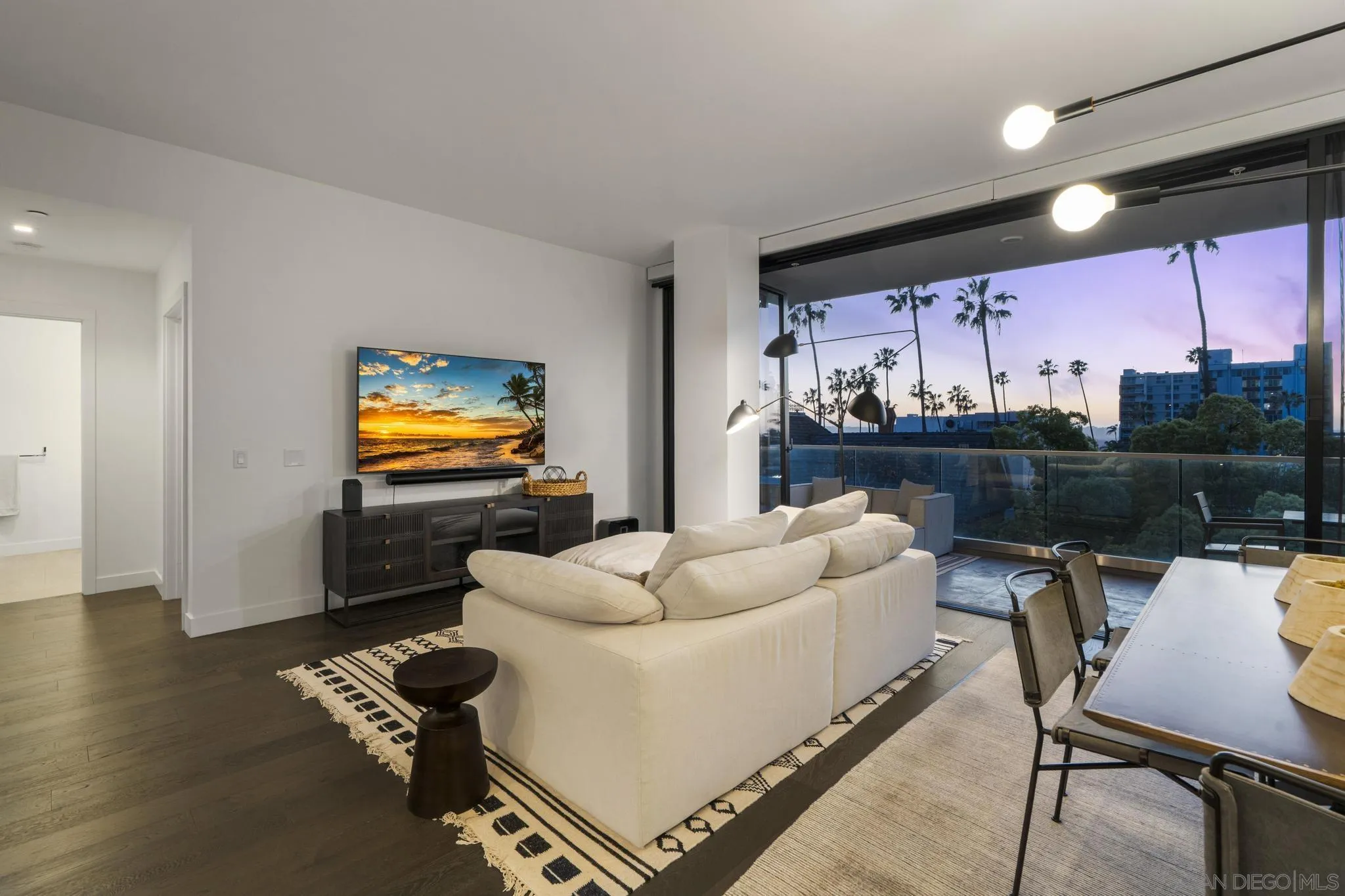 2604 5th Ave Unit 406