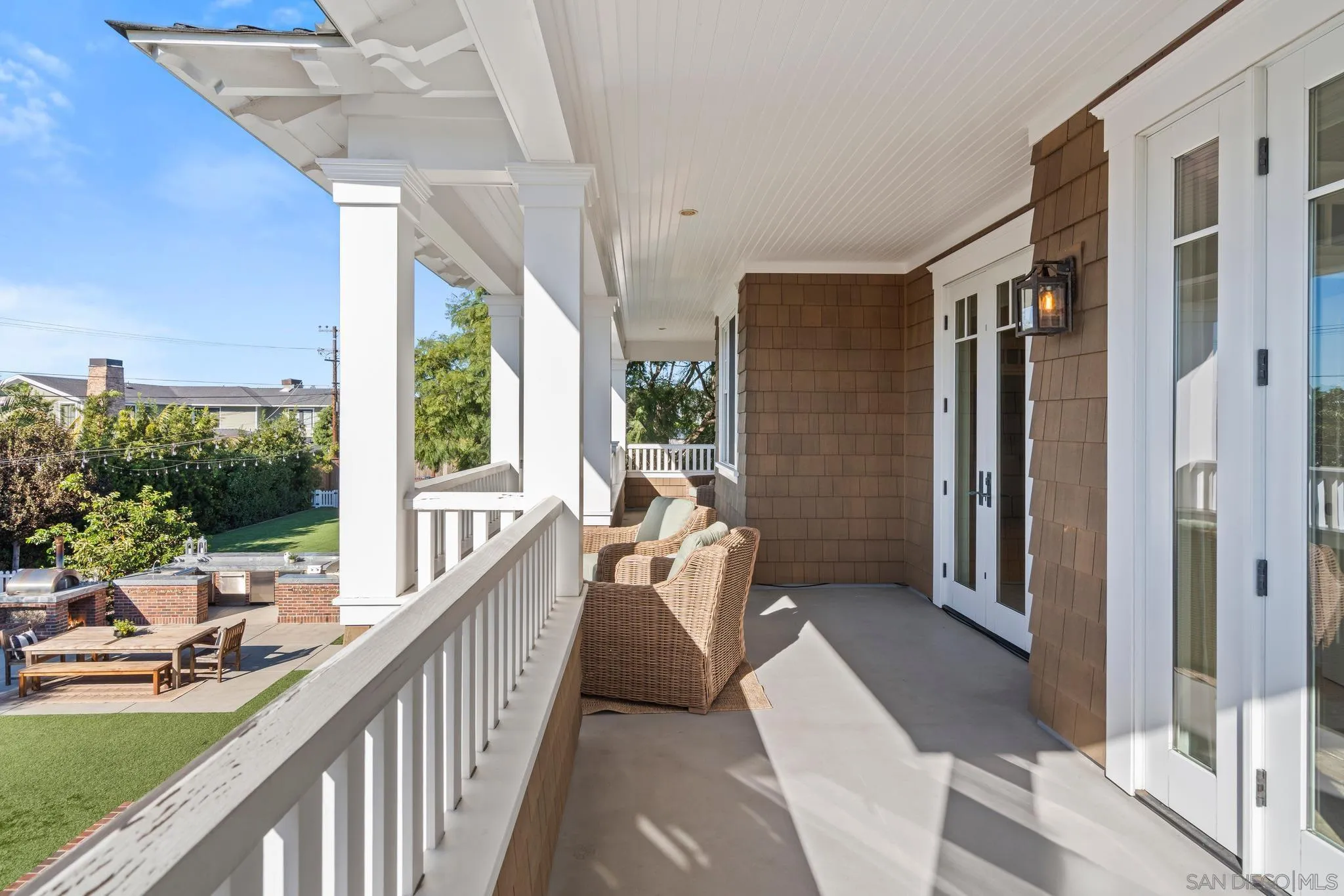 750 & 760 Country Club Ln