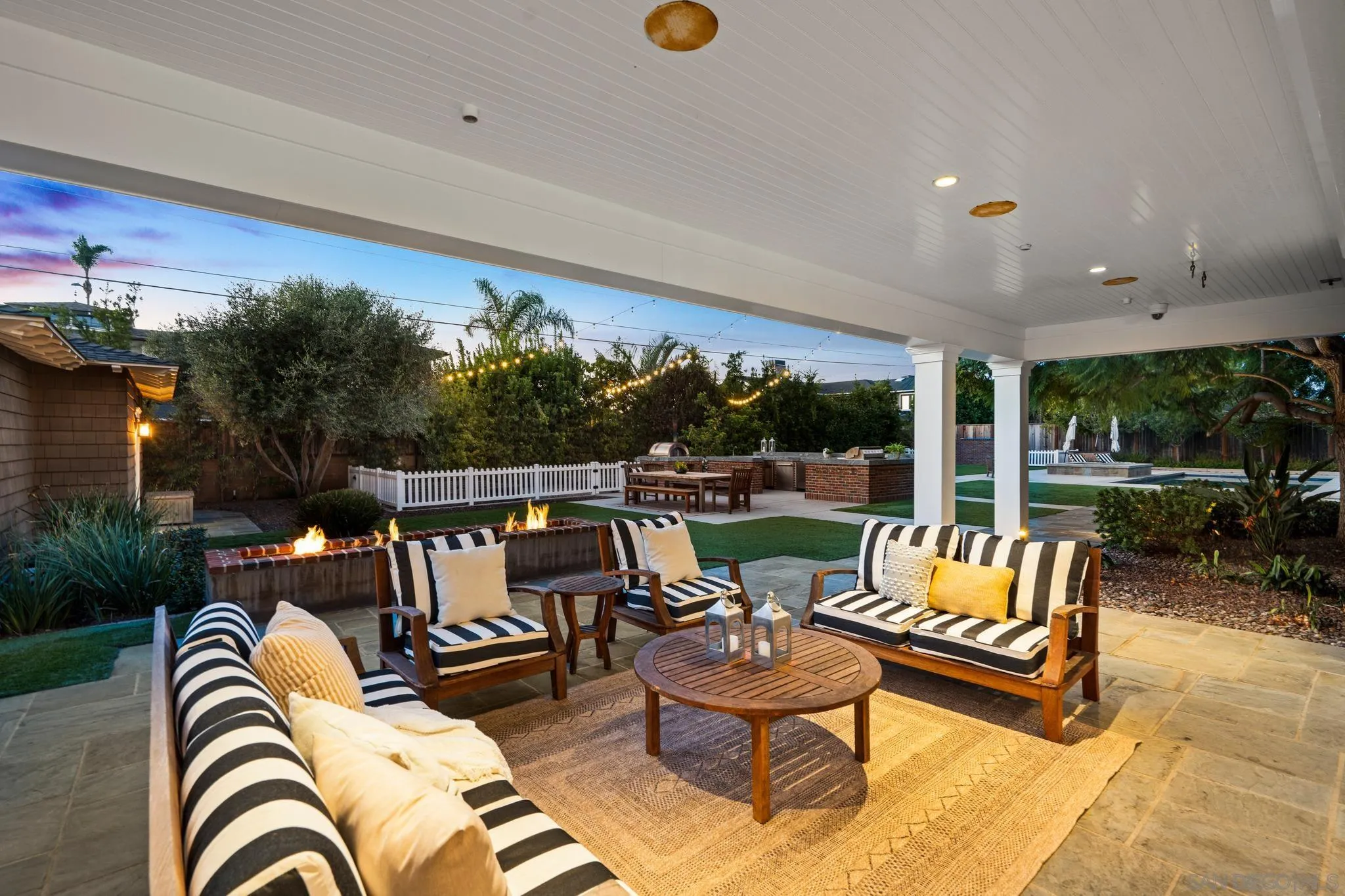 750 & 760 Country Club Ln