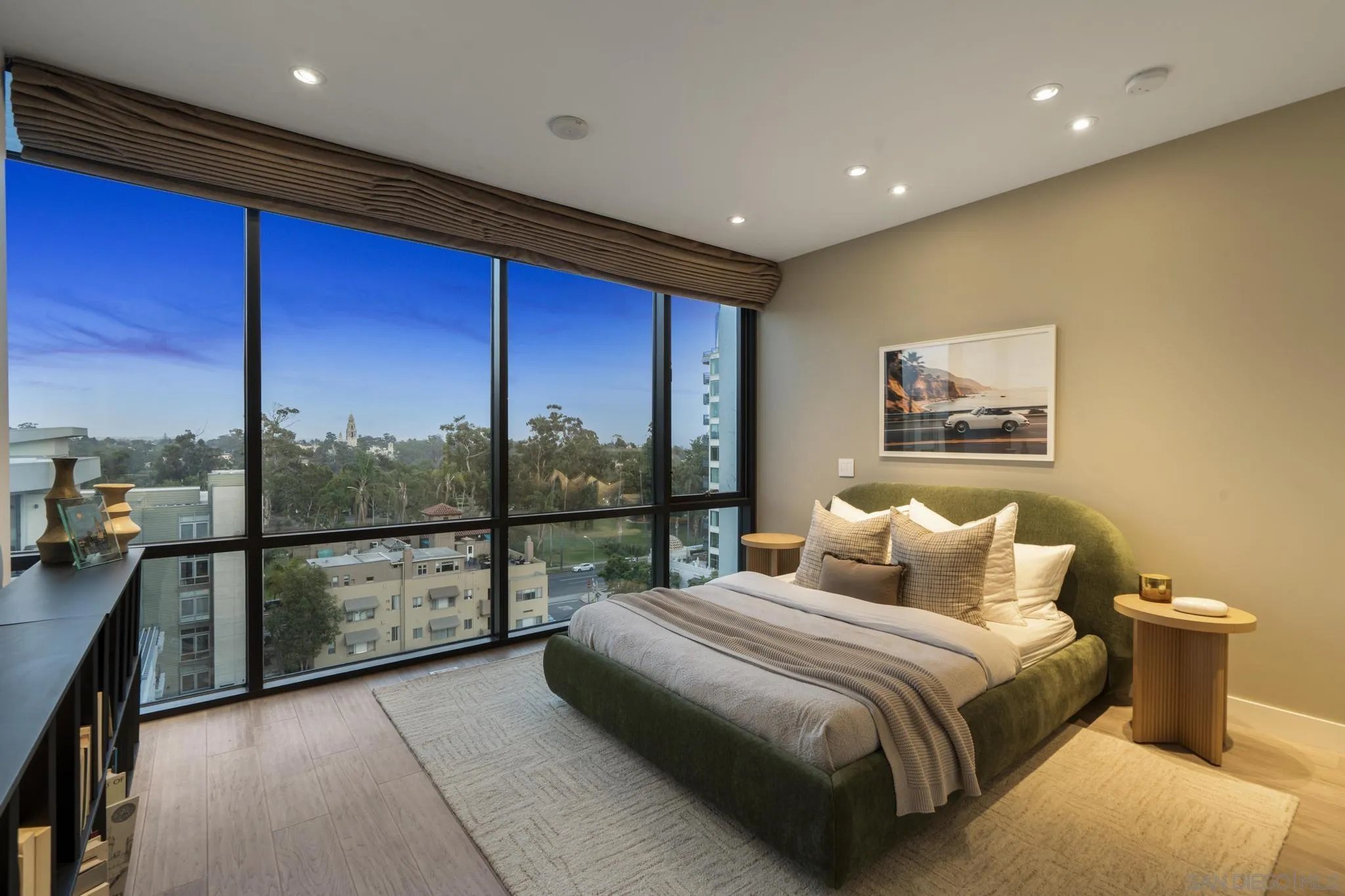 2604 5th Ave Unit 801