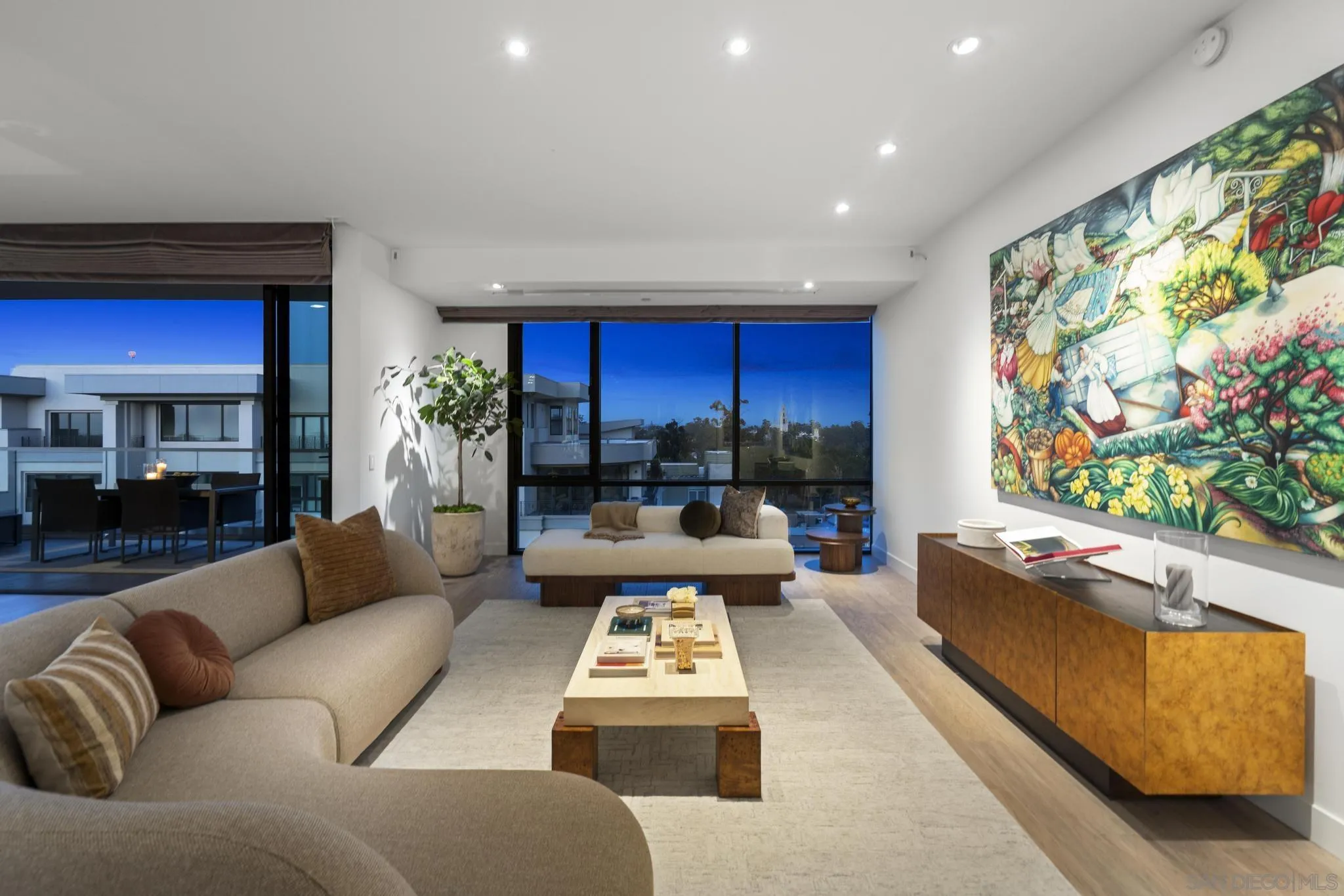 2604 5th Ave Unit 801