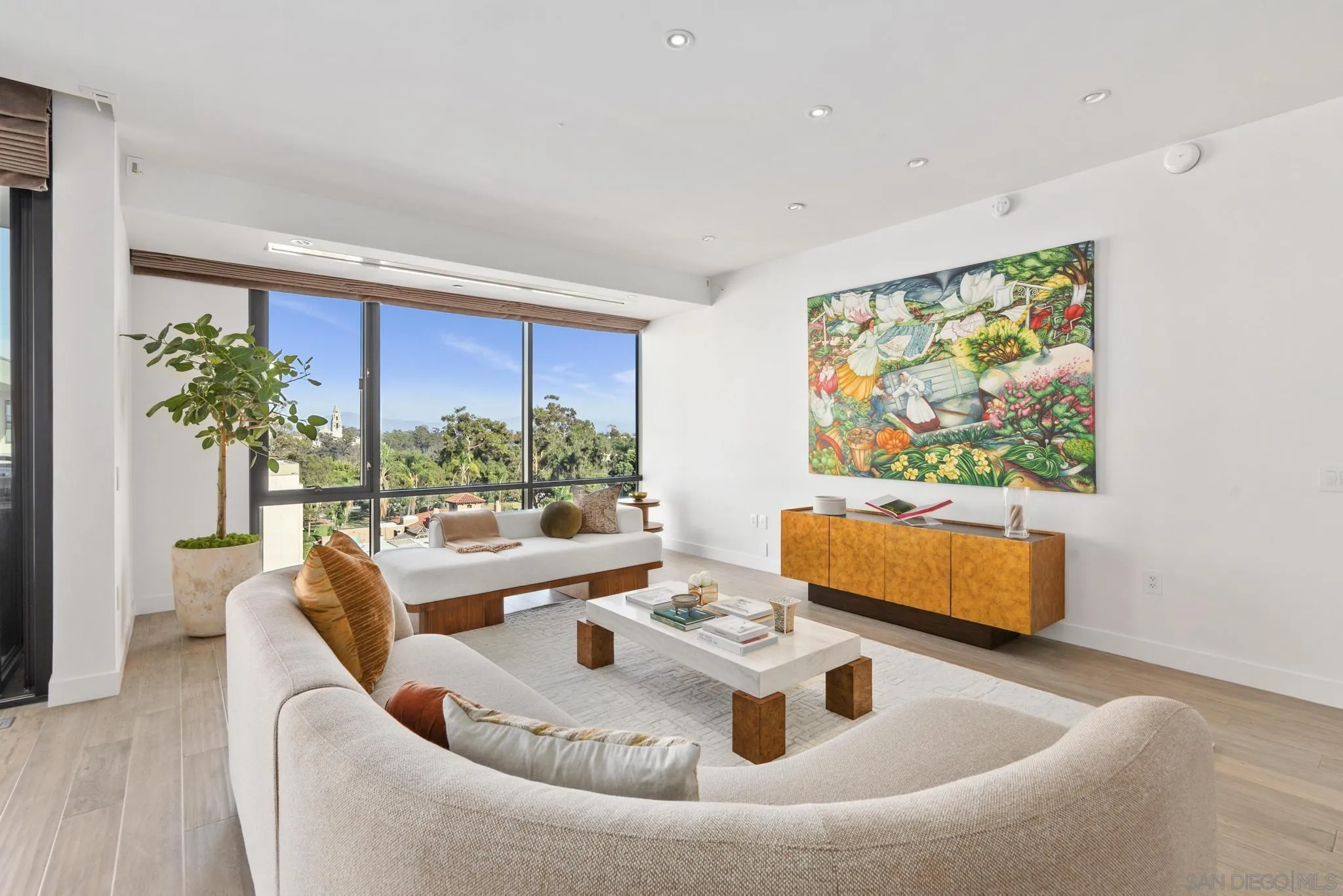 2604 5th Ave Unit 801