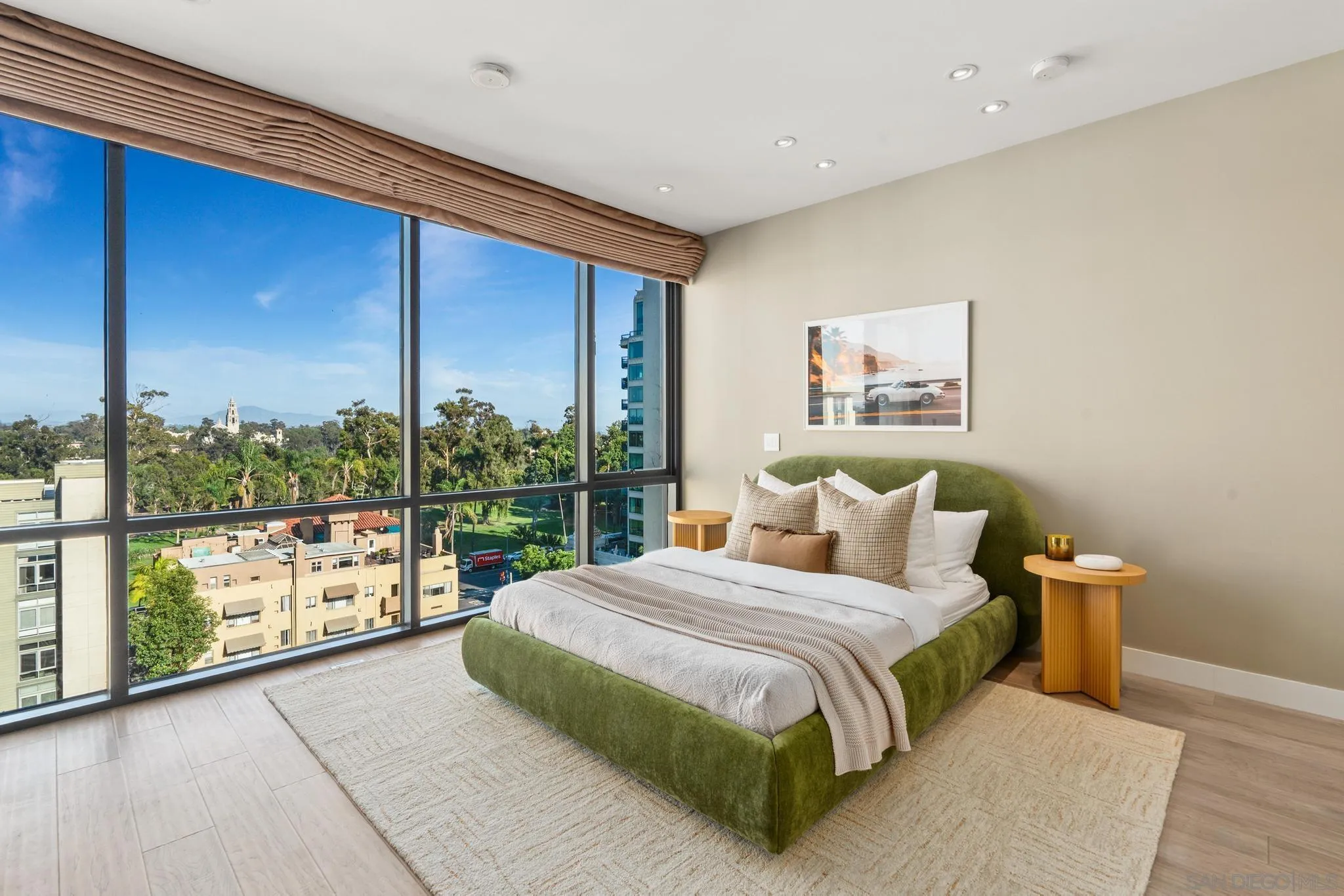 2604 5th Ave Unit 801