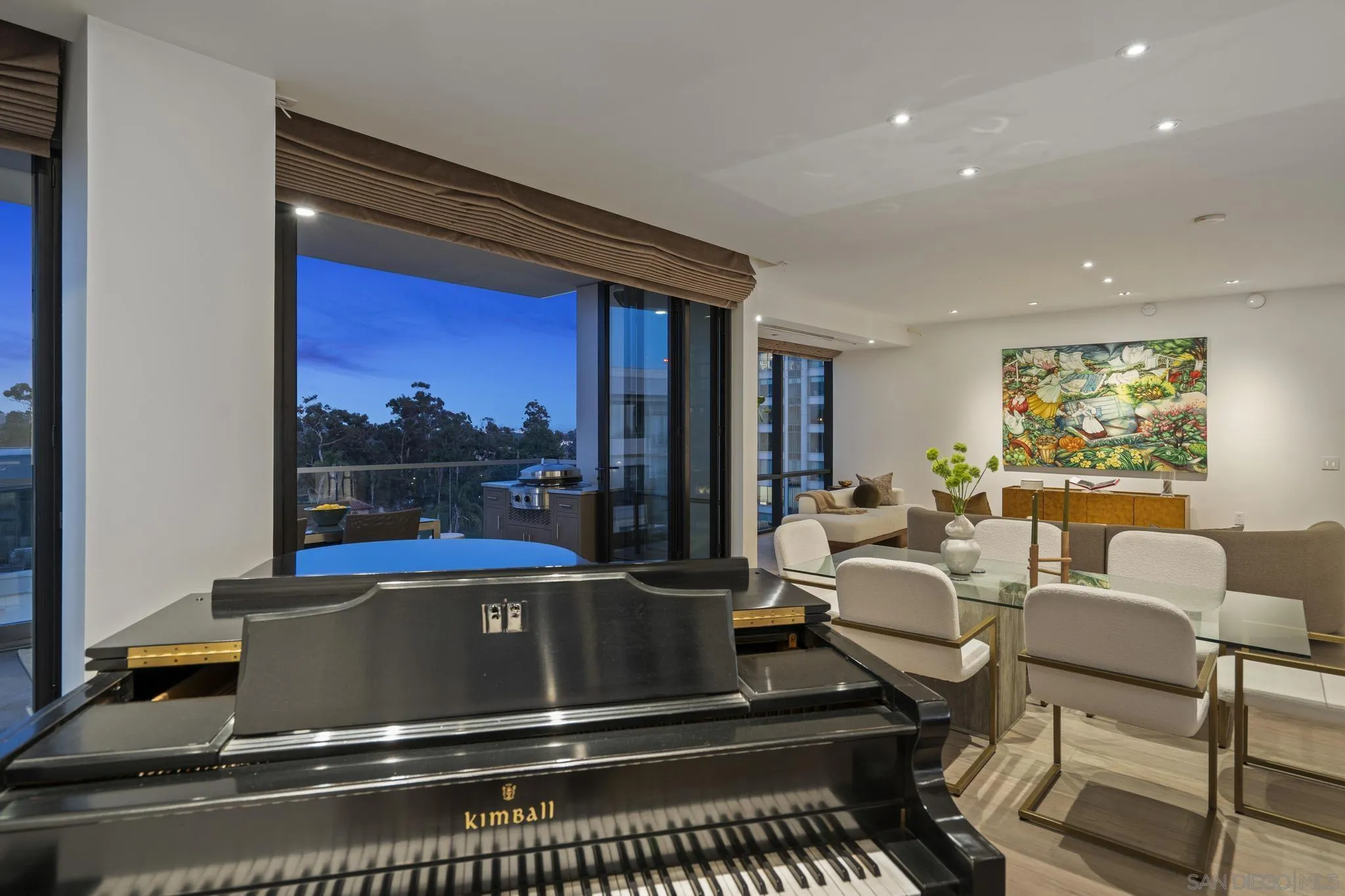 2604 5th Ave Unit 801