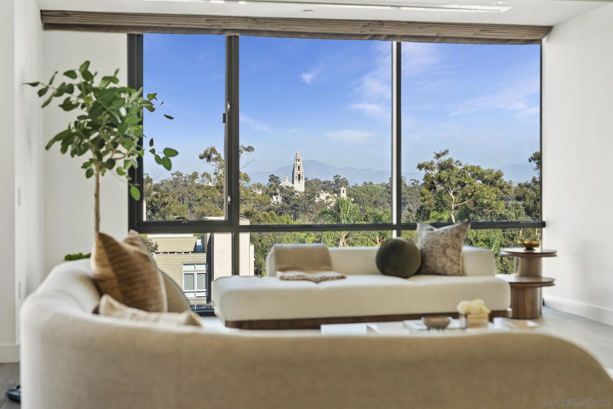 2604 5th Ave Unit 801