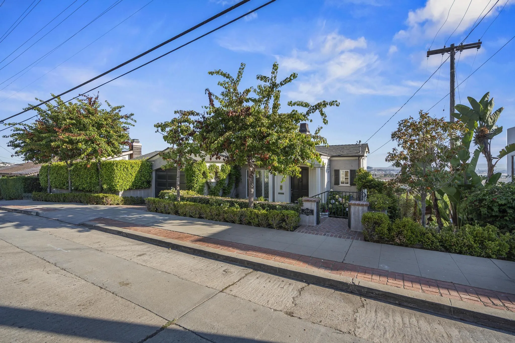 2045 W California St