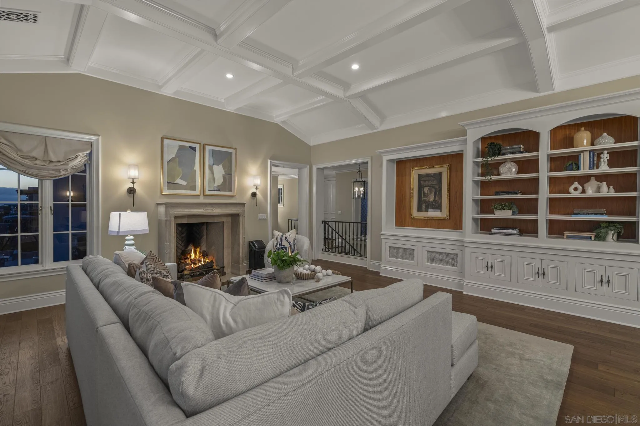 2045 W California St